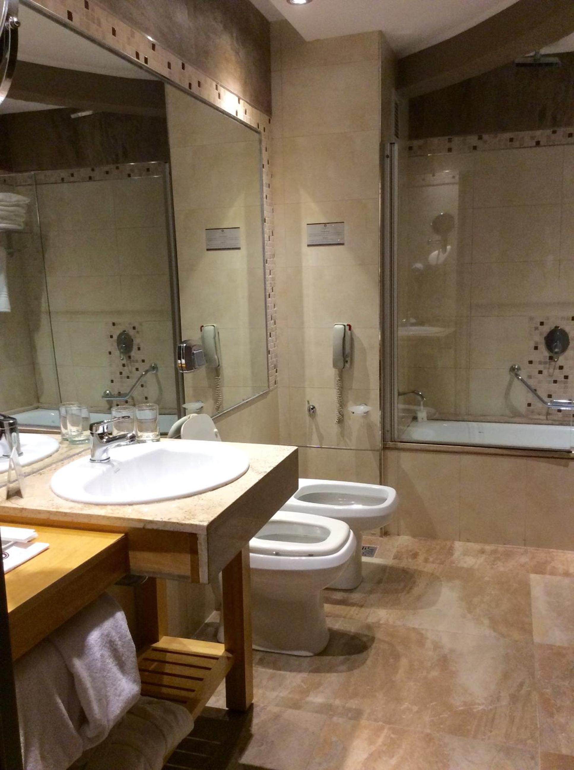 Standard Double Room photo 2