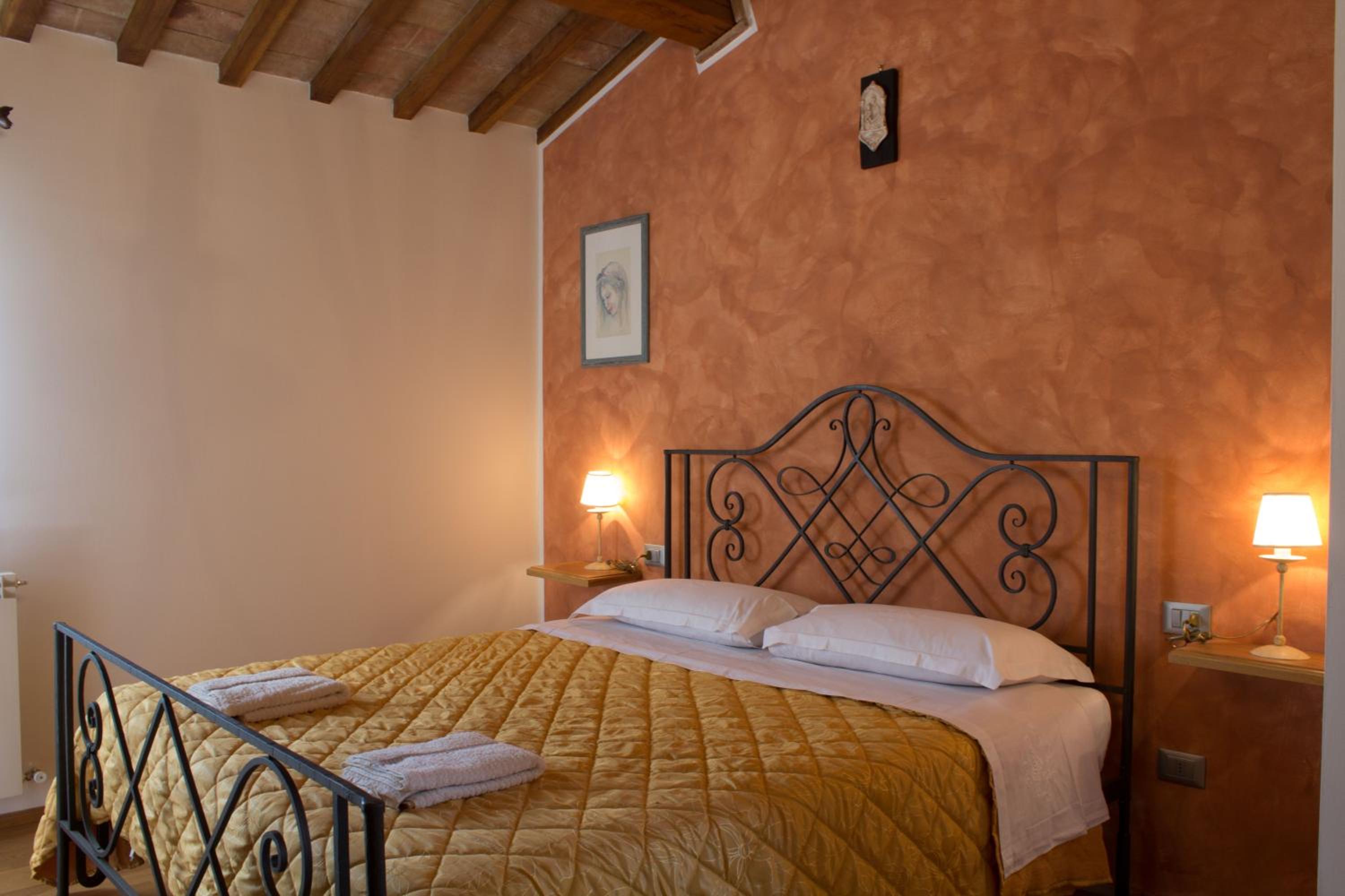 Maisonette photo 1