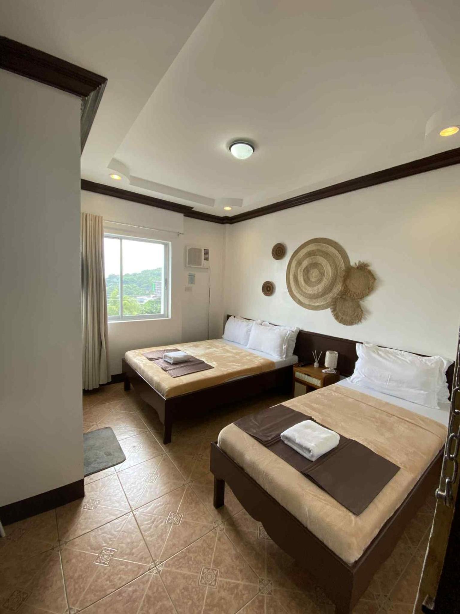 Deluxe Double or Twin Room with Sea View photo 2