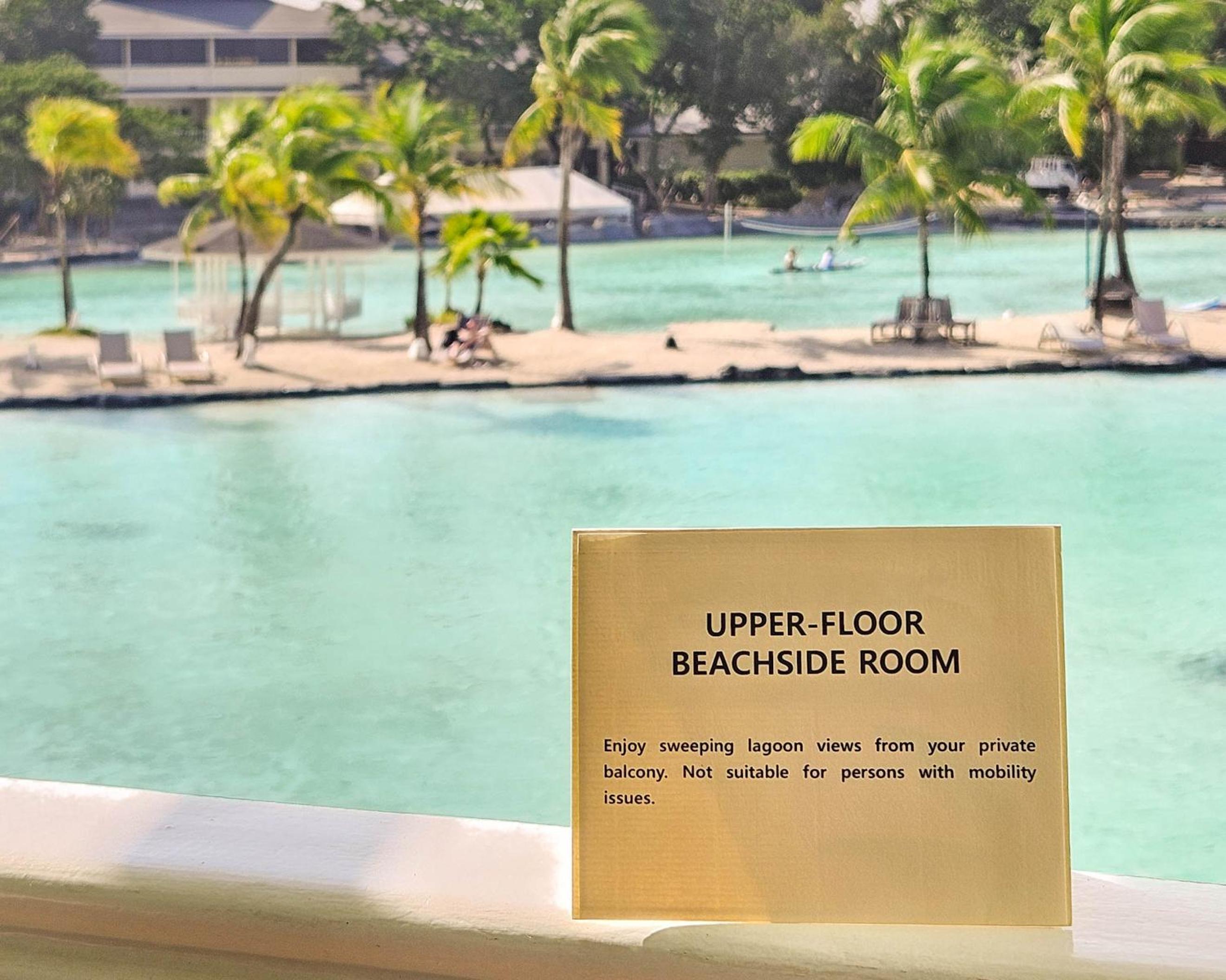 Upper-Level Beachside Room (with breakfast for 2 Adults and Children Below 18) photo 2