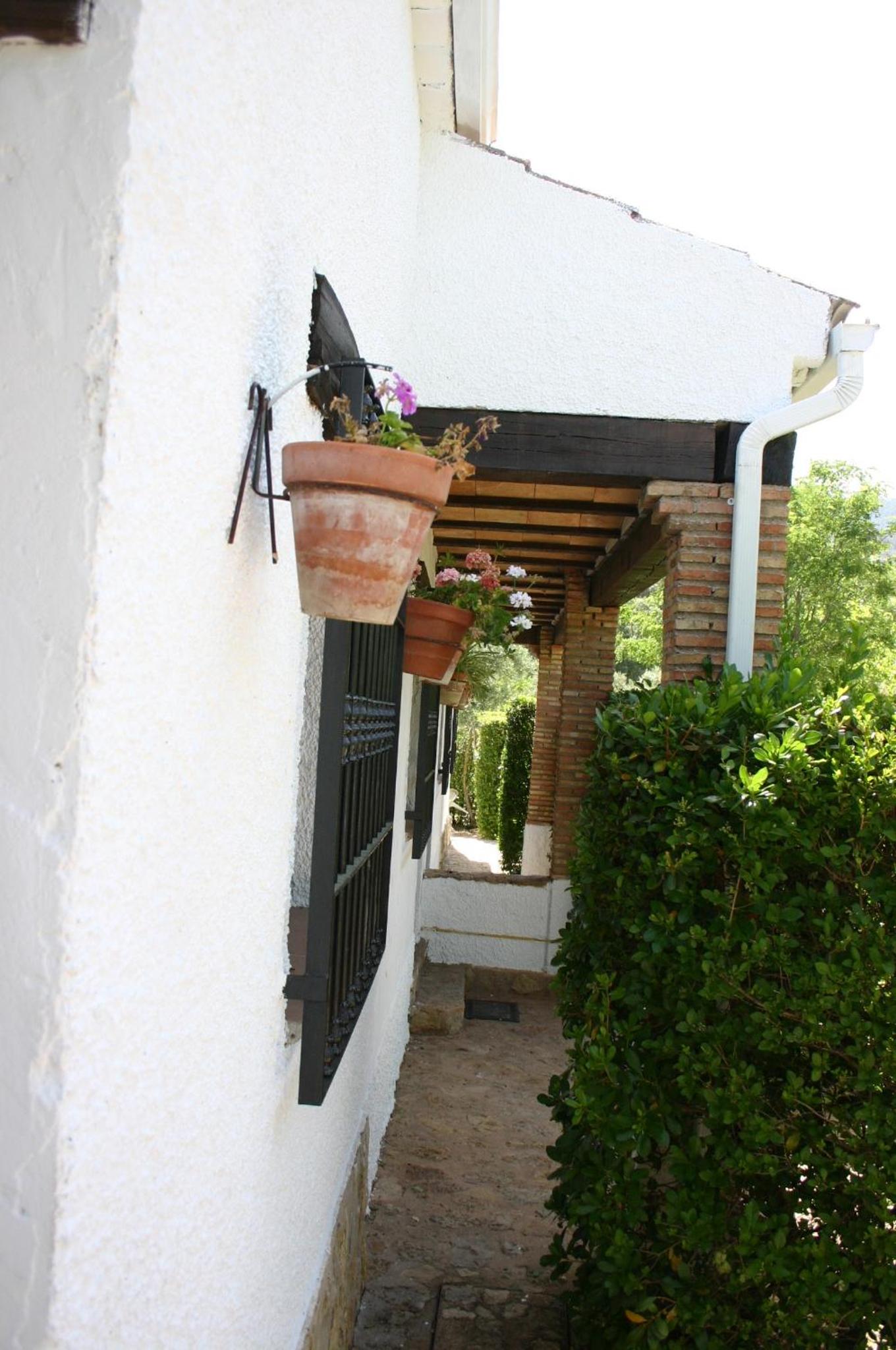 Two-Bedroom House photo 3