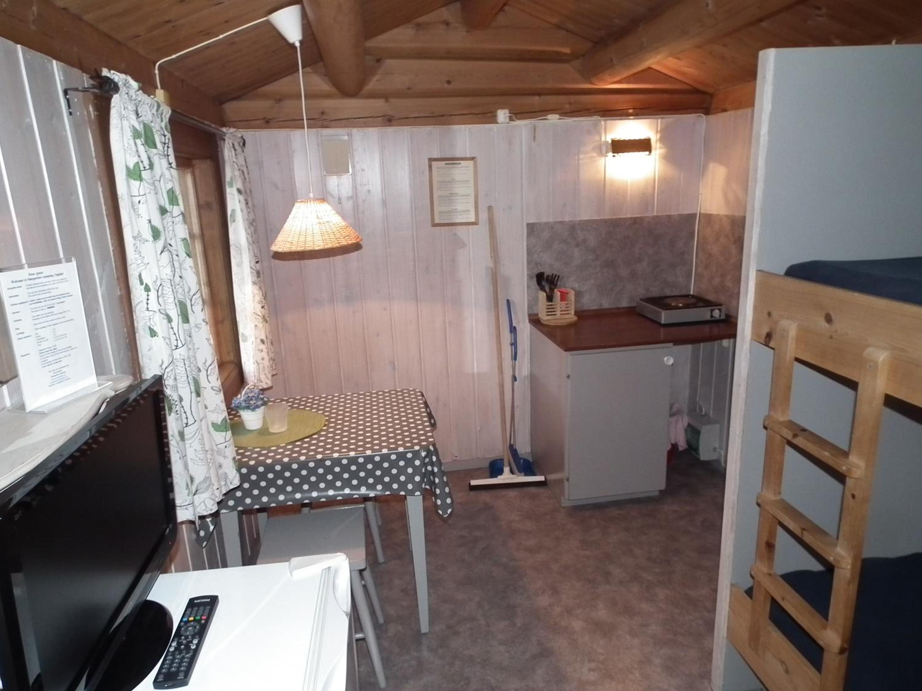 Economy Cottage with Shared Bathroom (2 Adults) photo 2