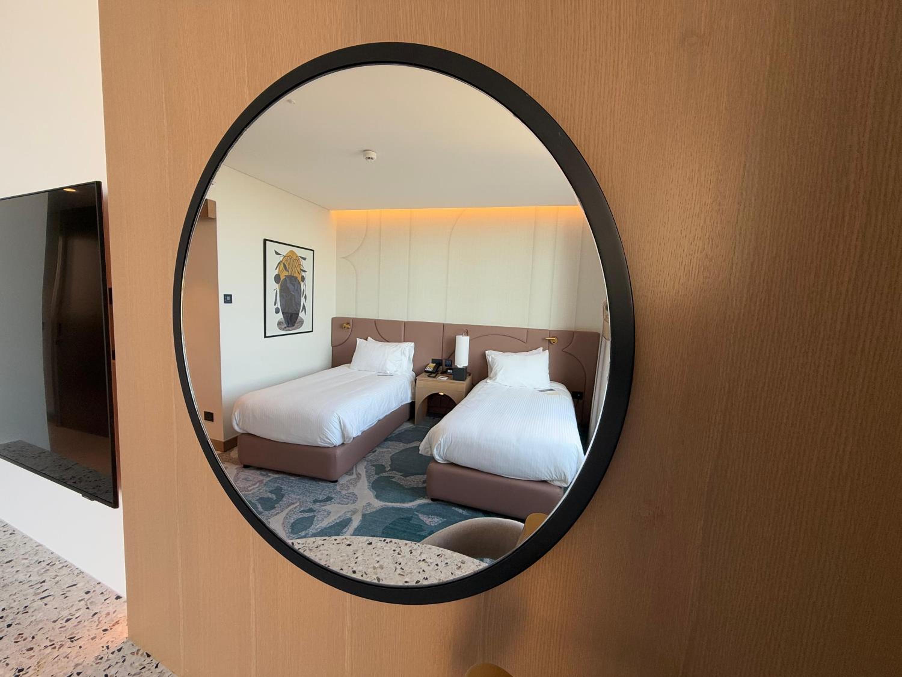 Premium King Room with Sofa Bed and Sea View - Non-Smoking - Photo 1