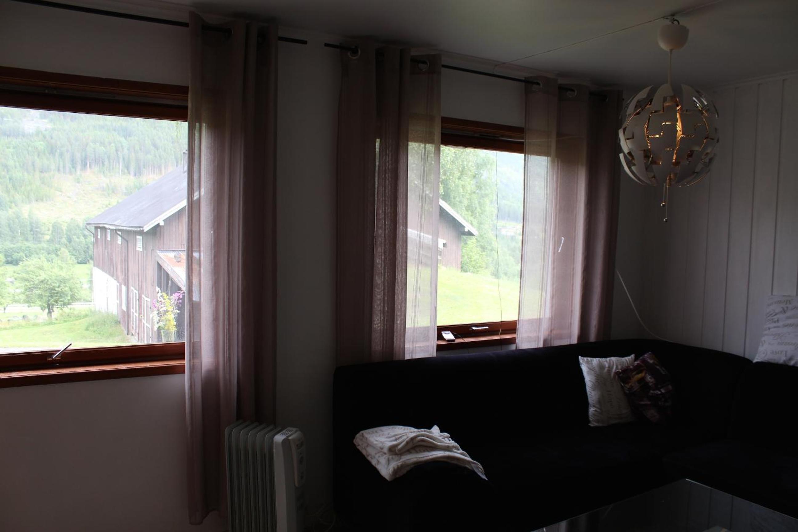 Large Two-Bedroom Apartment - Photo 1