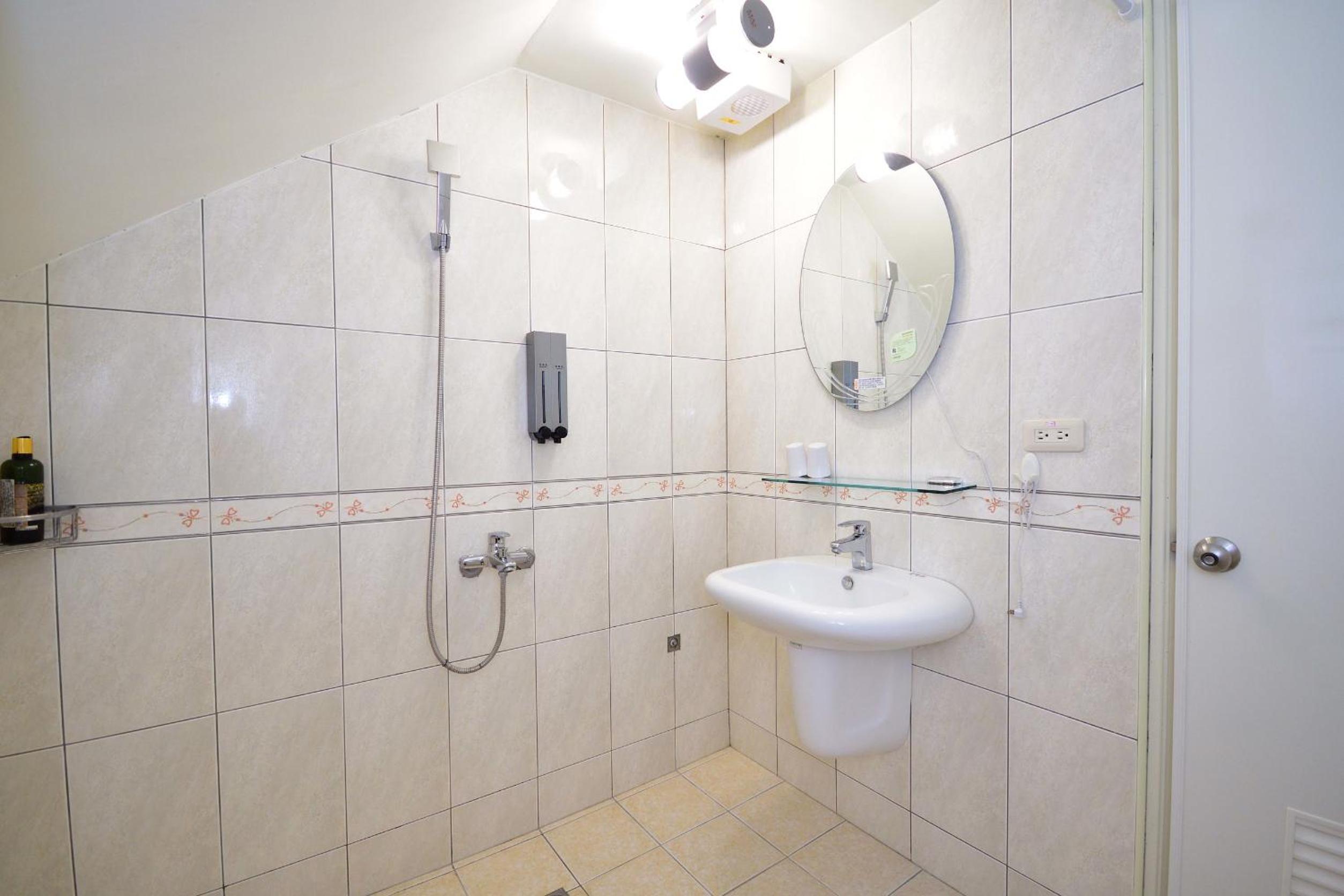 Double or Twin Room photo 2