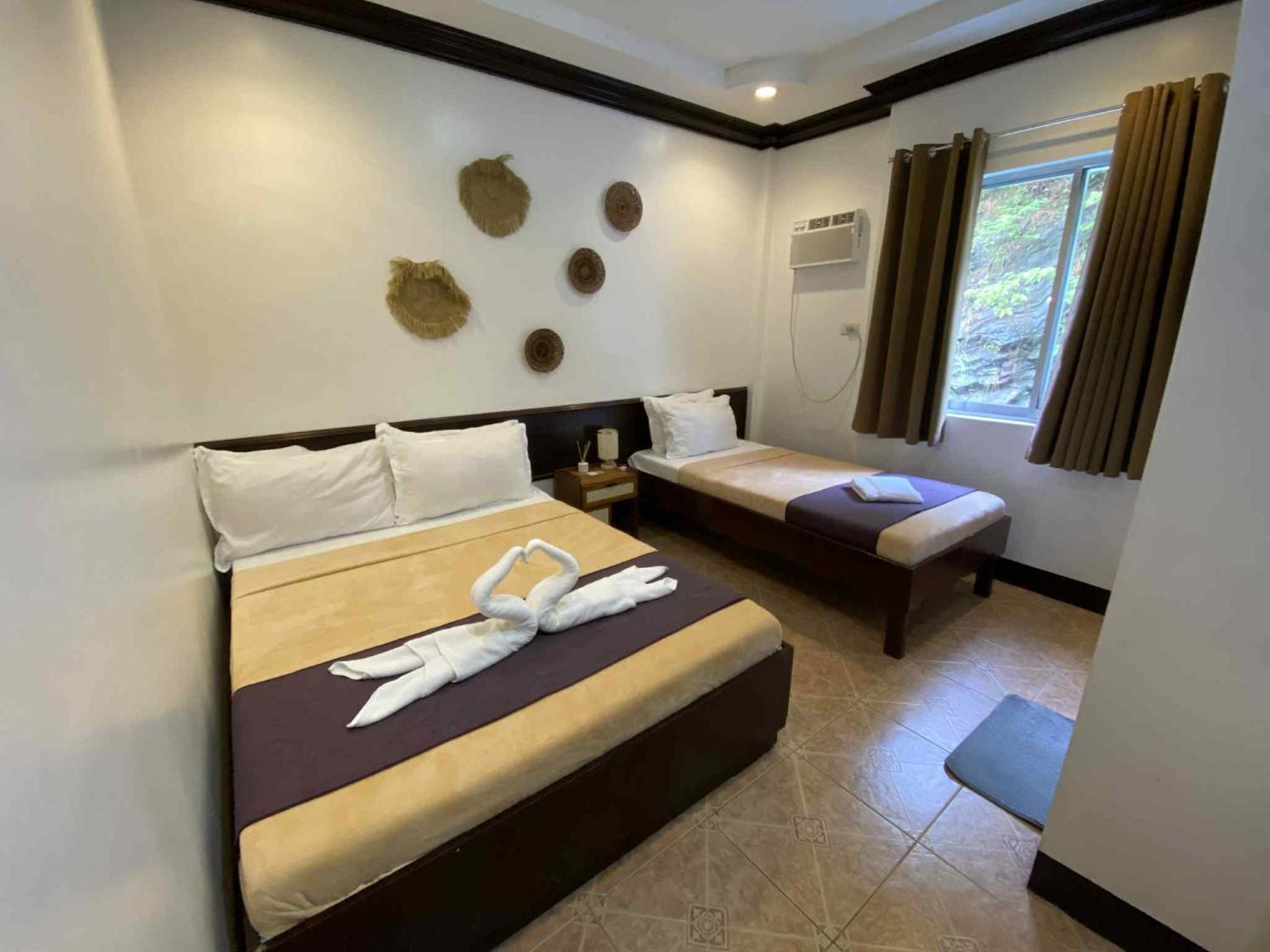 Deluxe Double or Twin Room with Mountain View photo 1