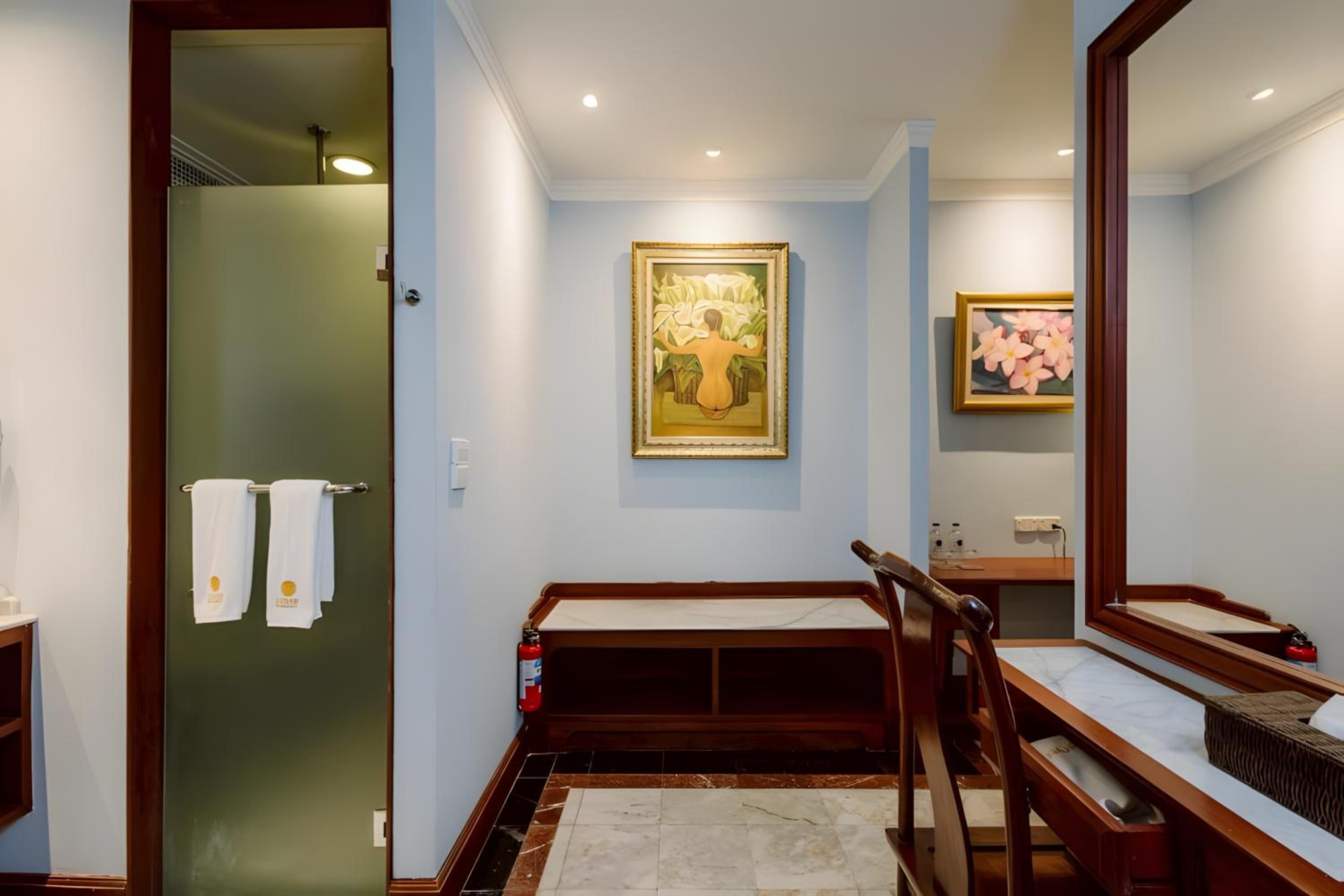 Superior King Room photo 3