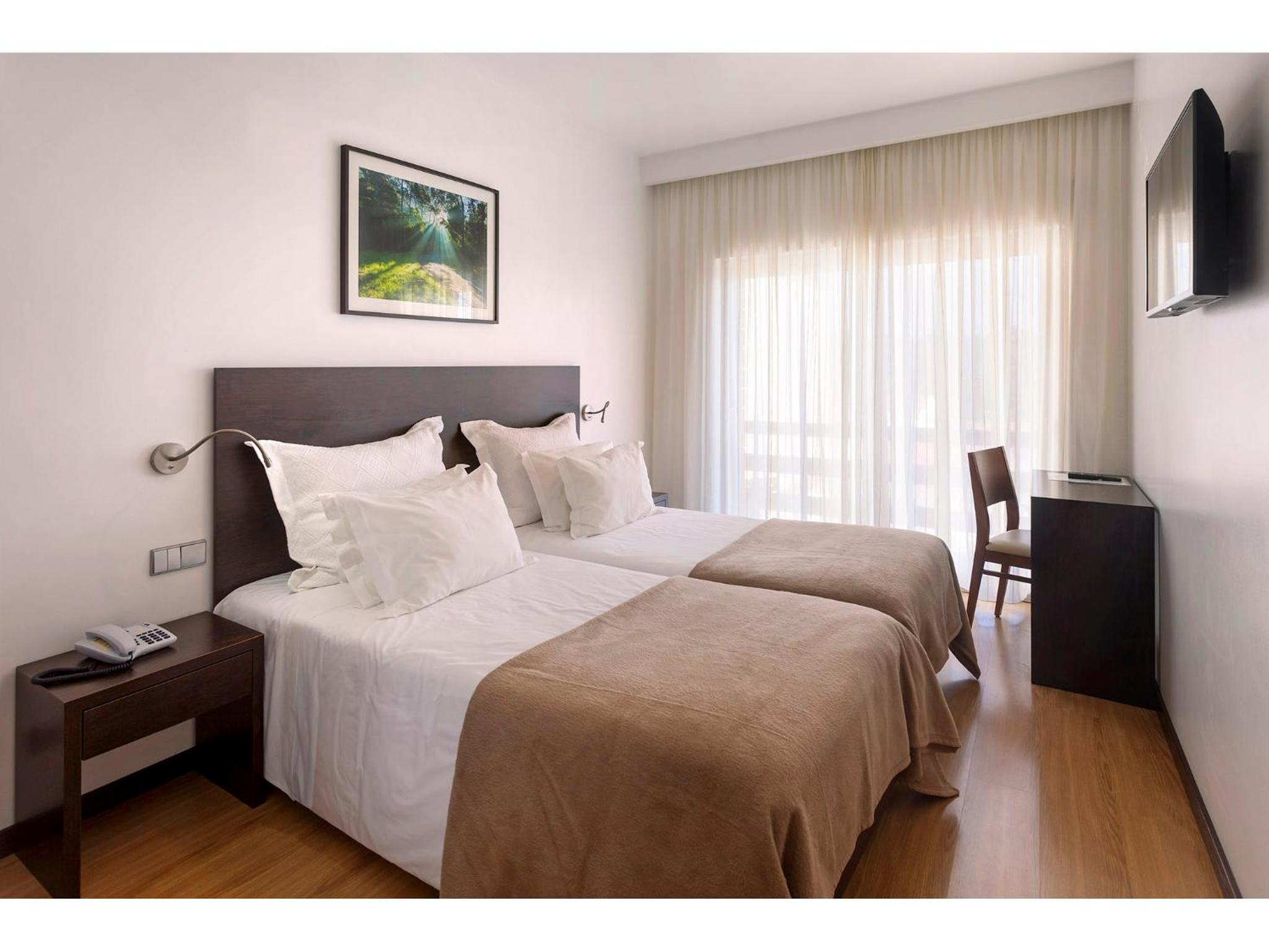 Superior Double or Twin Room - Photo 6