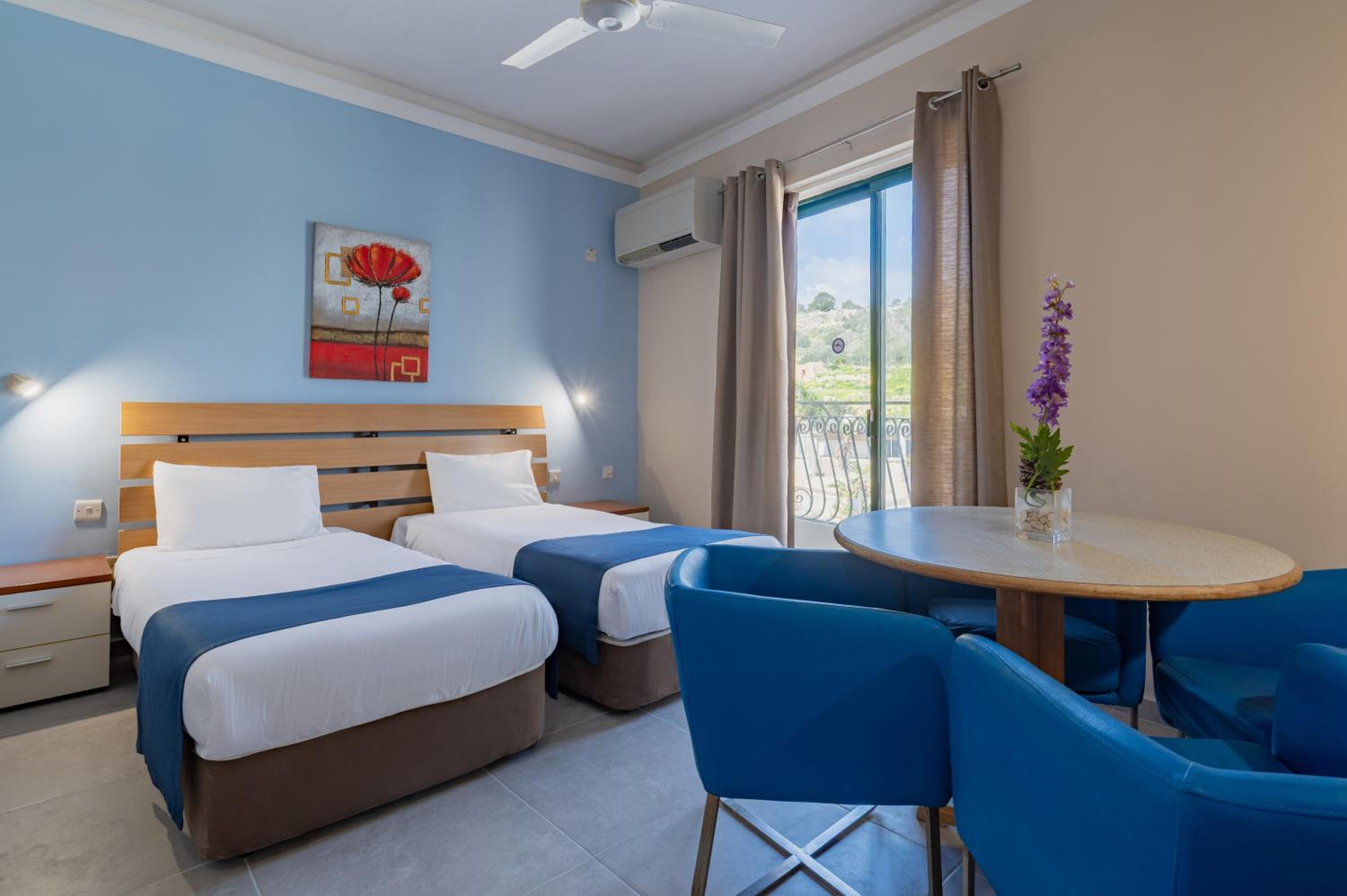 Twin Room with Pool View