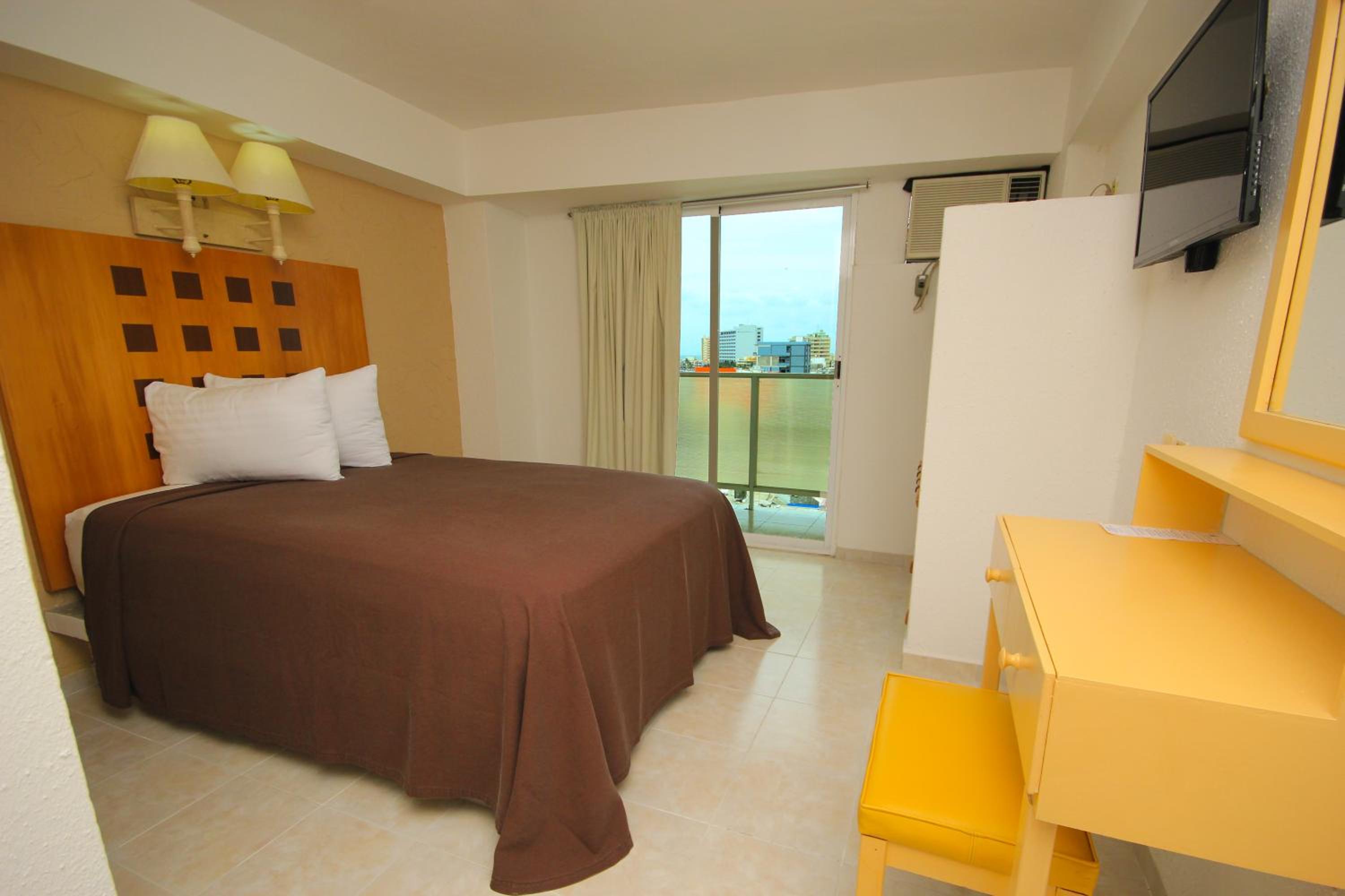Standard  Room - Photo 5
