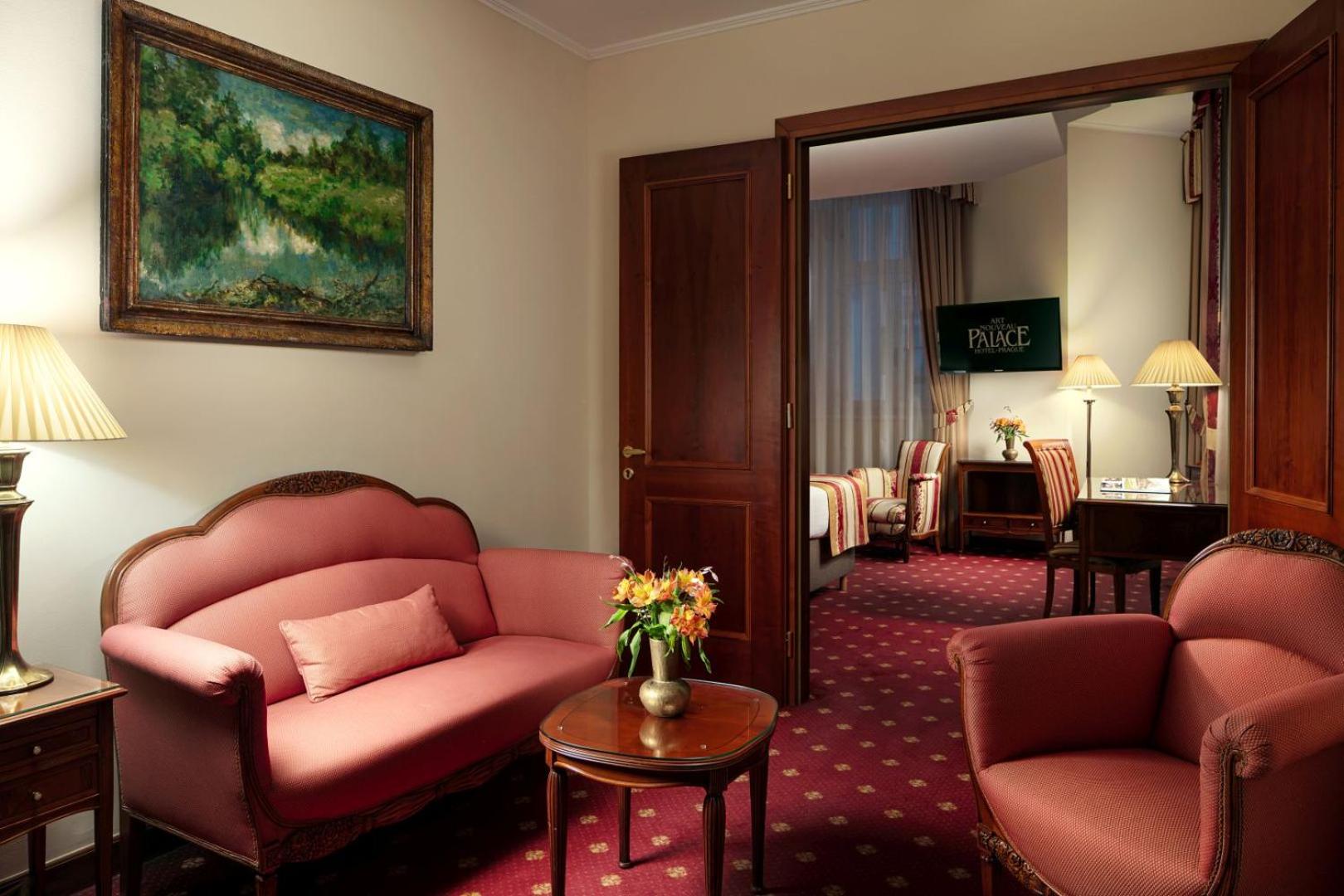 Art Nouveau Twin Suite
