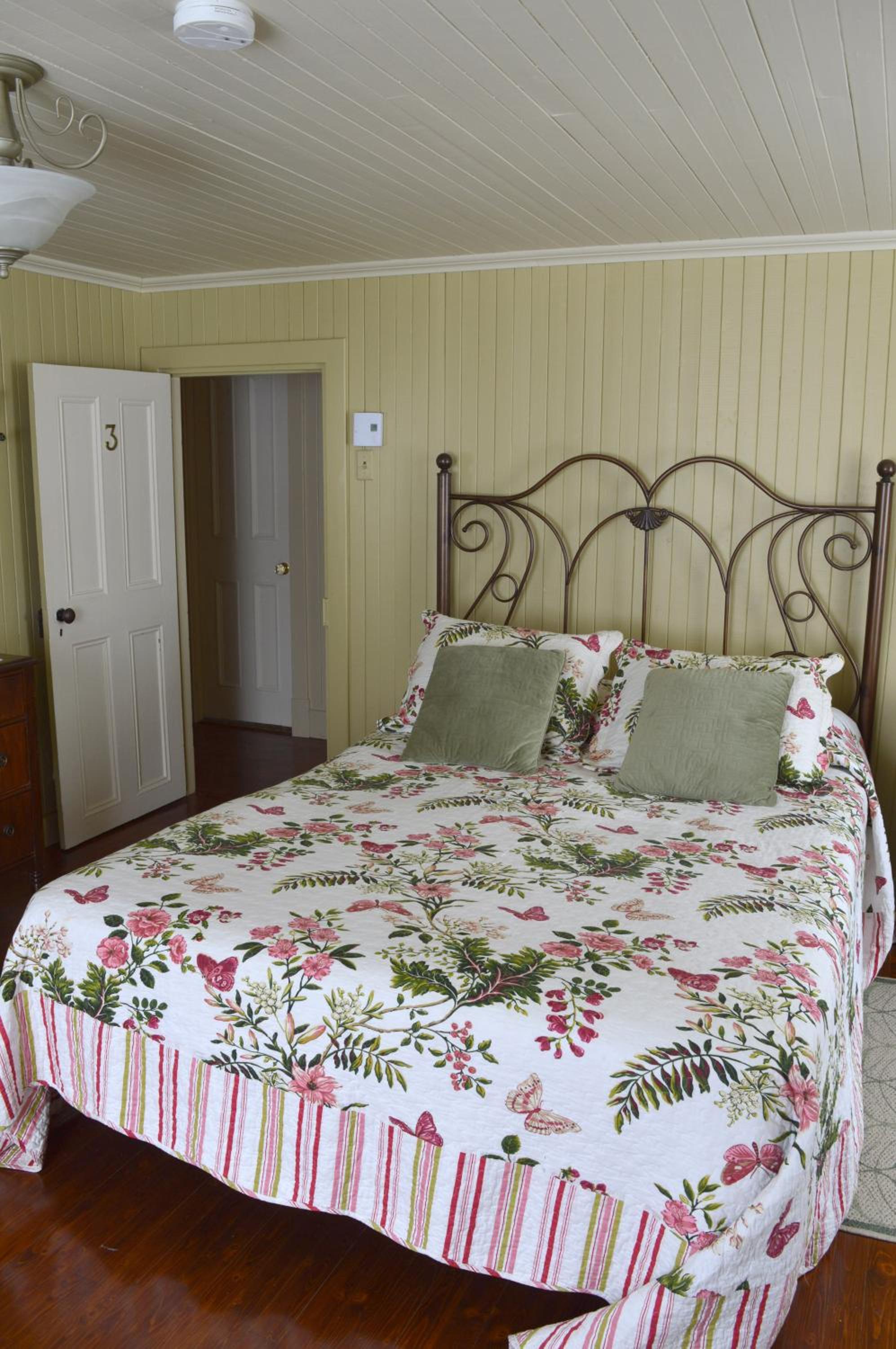 Queen Room with Sea View photo 2