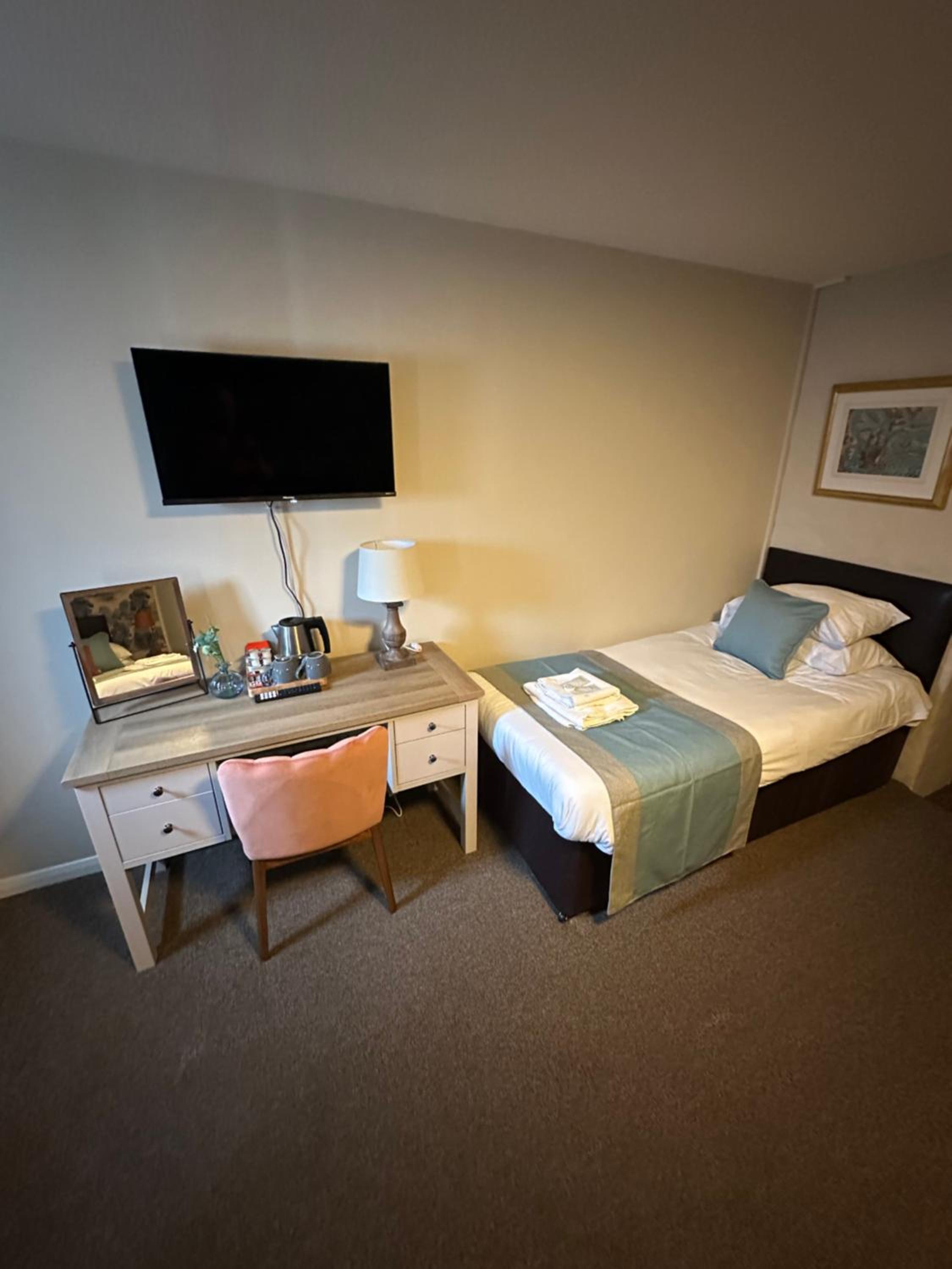 Deluxe Family Room photo 2