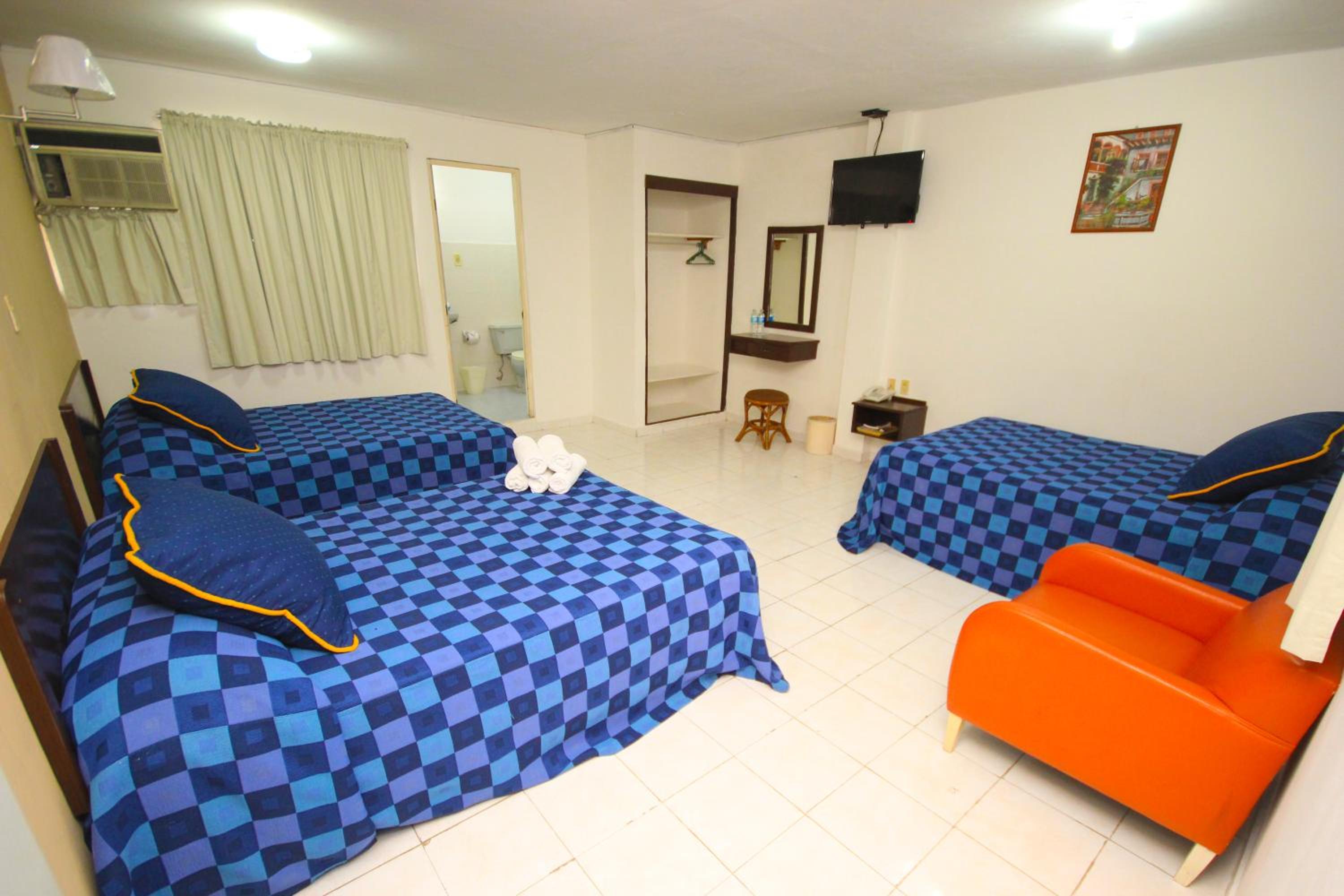 Triple Room - Photo 2