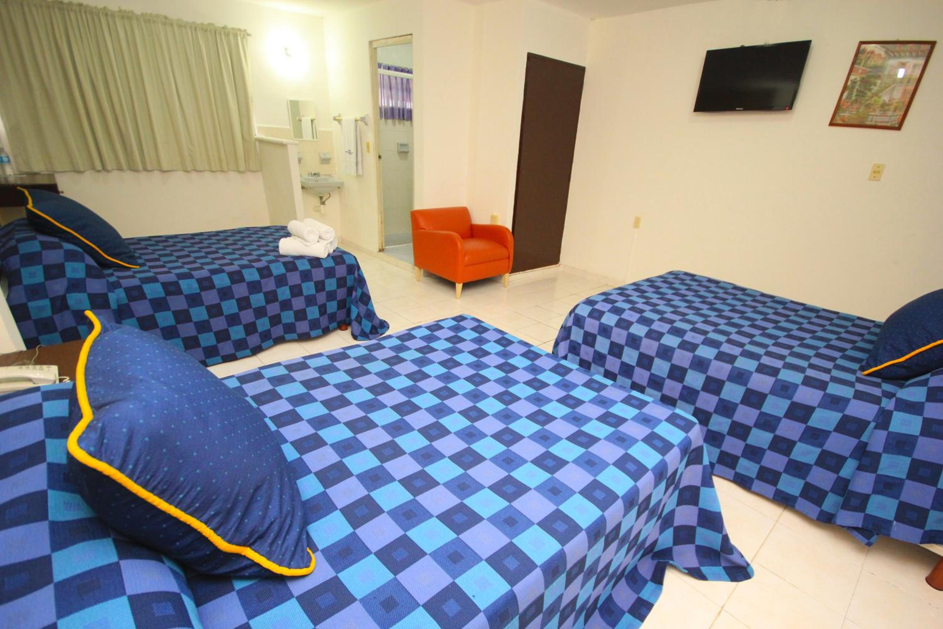 Triple Room - Photo 1
