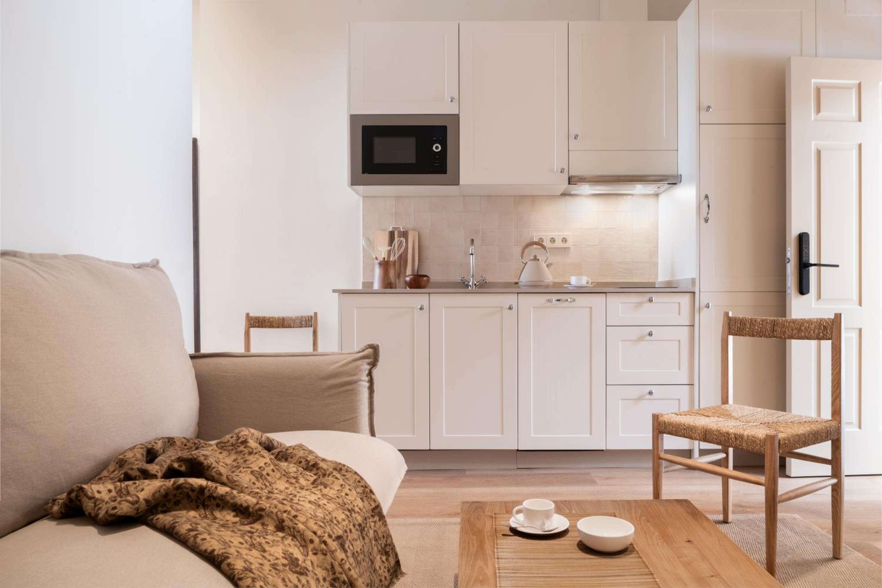 One-Bedroom Suite with Patio View