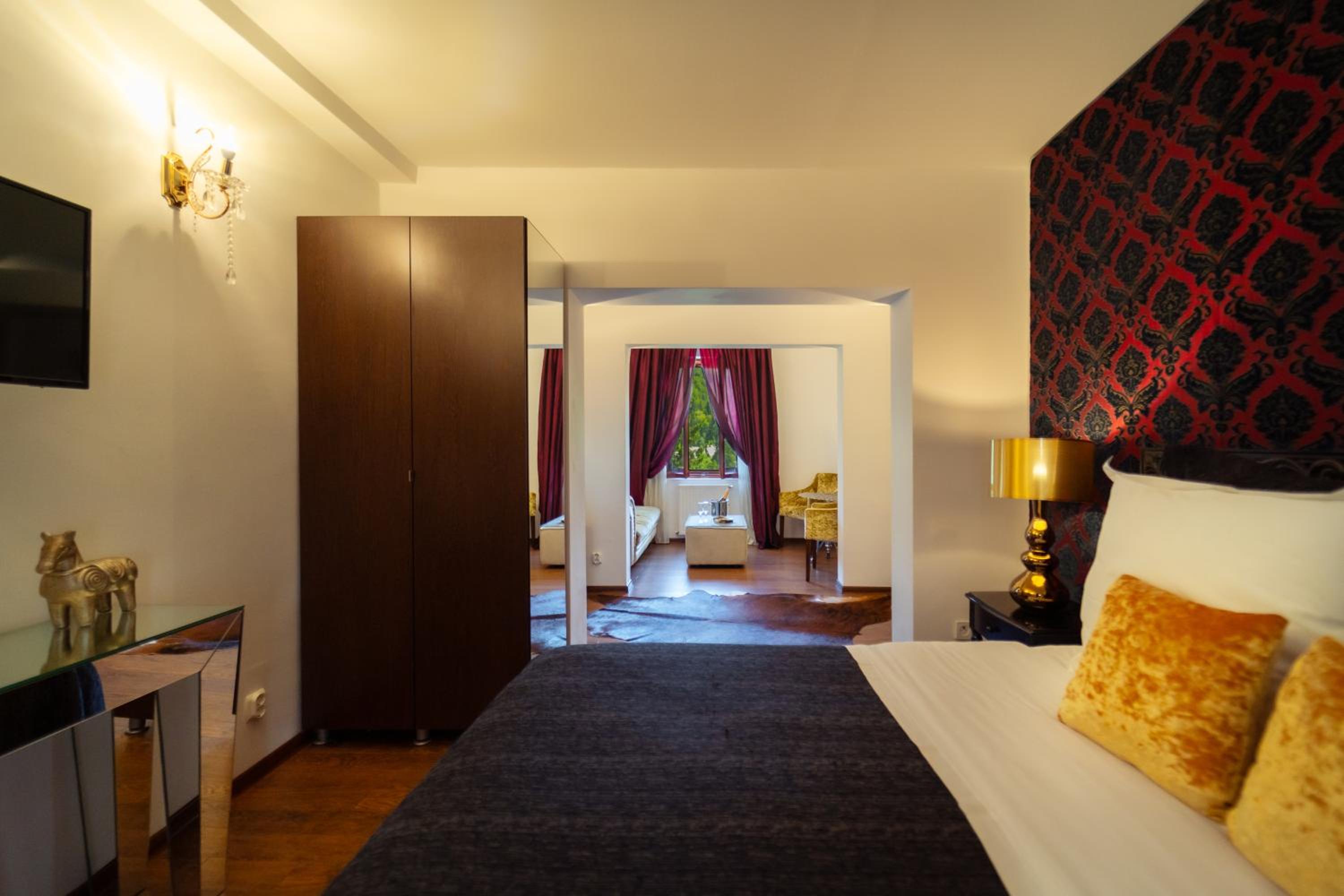 King Room