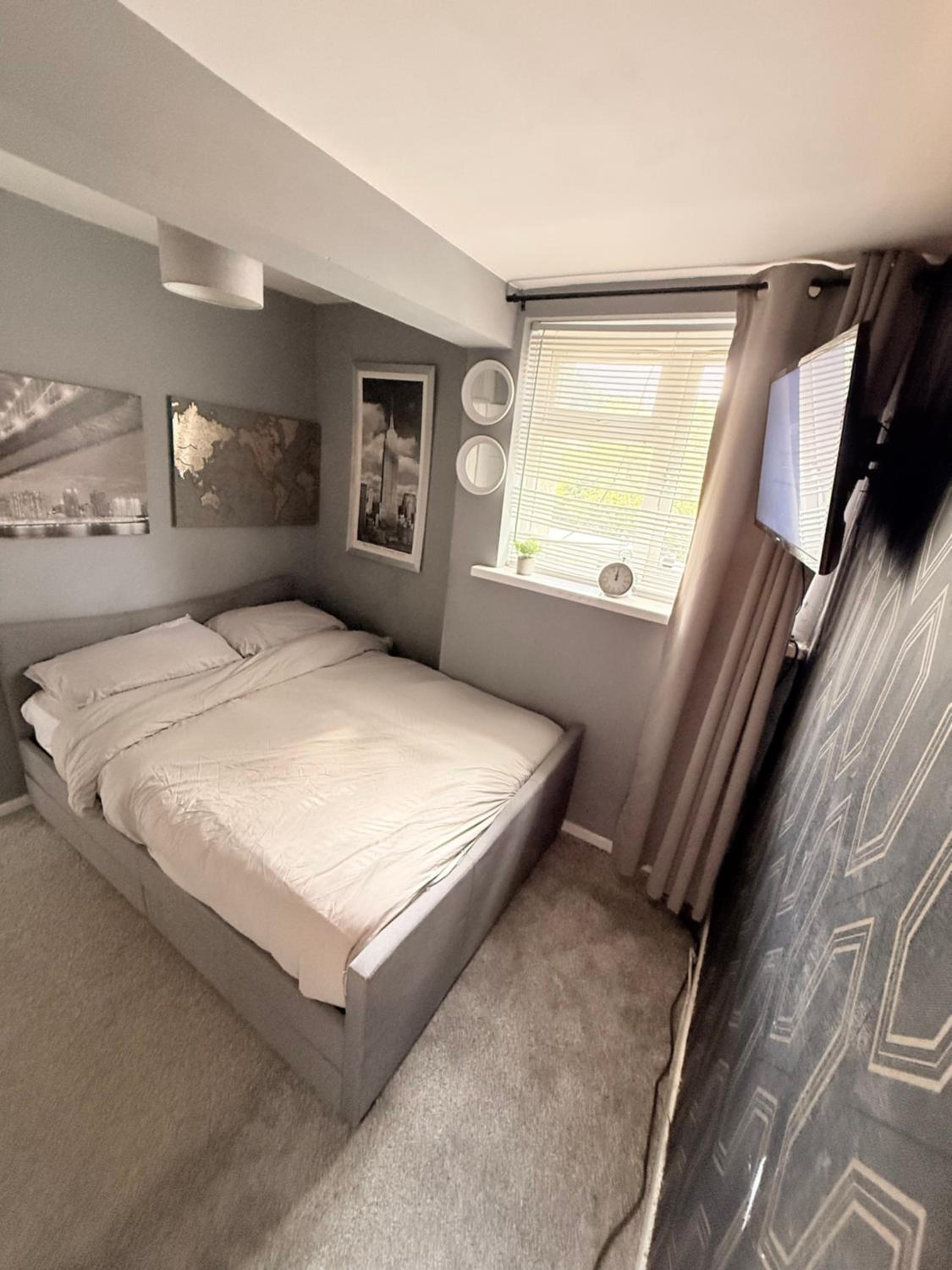 Budget Double Room photo 3
