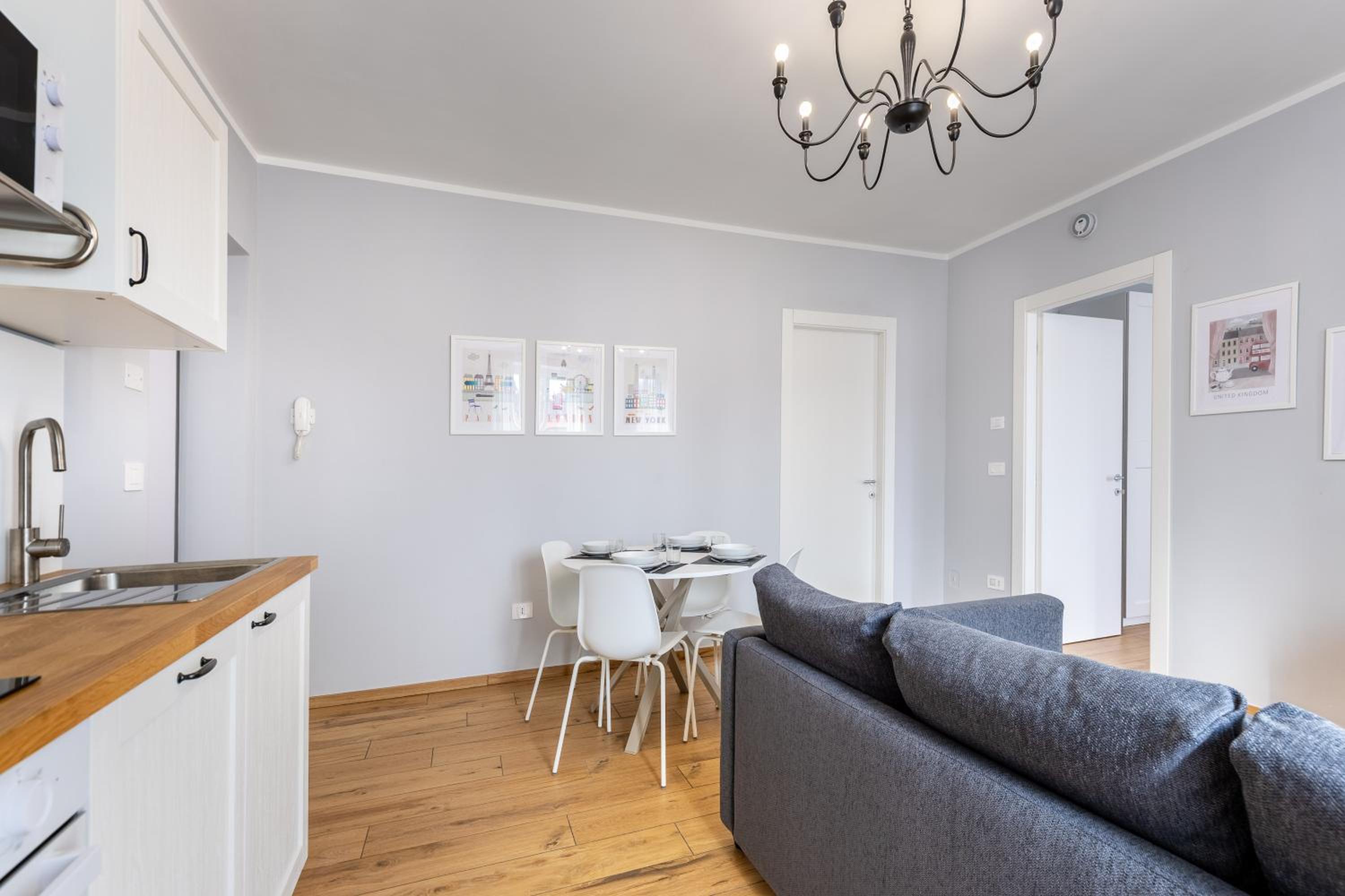 One-Bedroom Apartment with Balcony