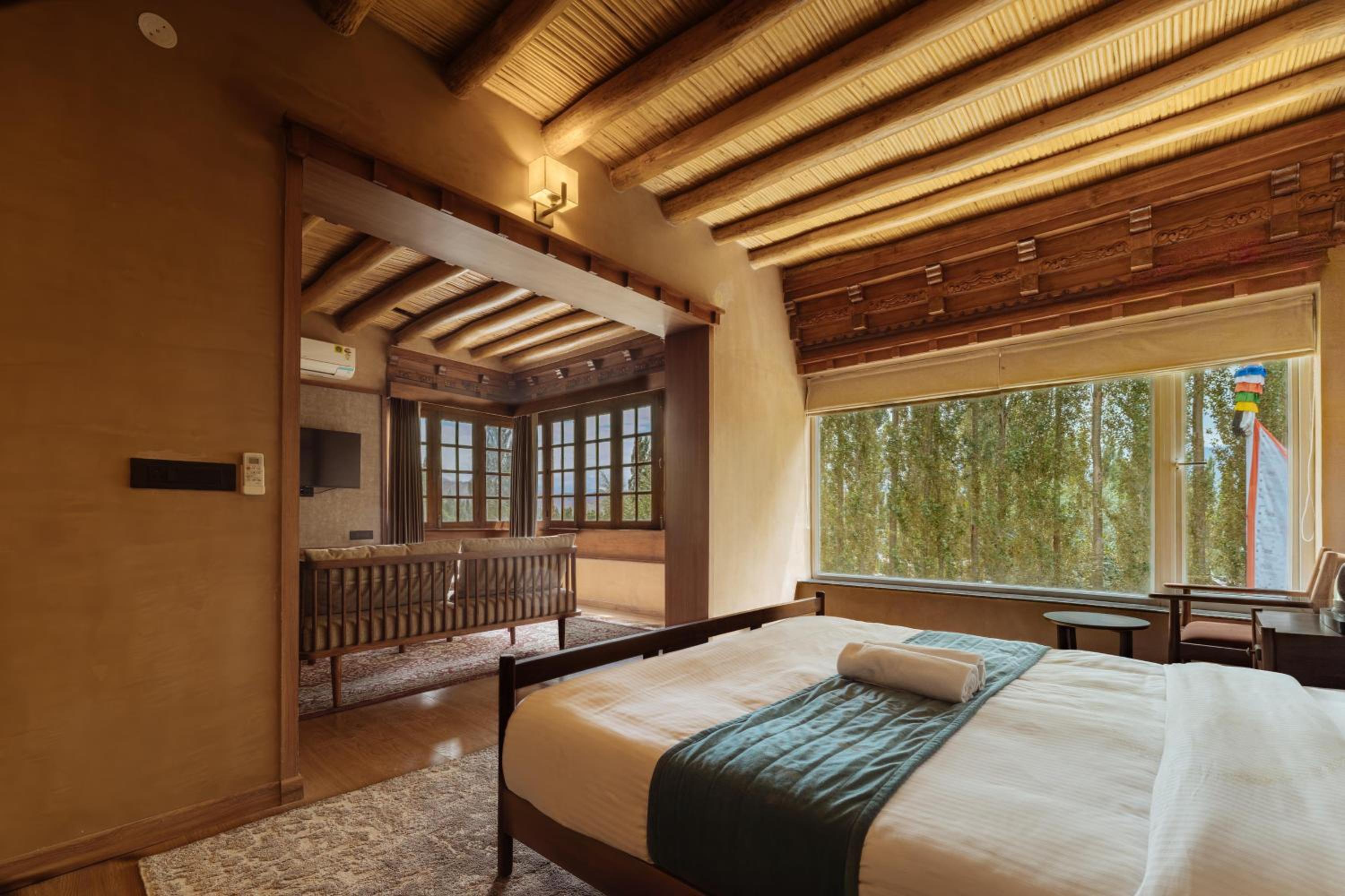 Superior King Room