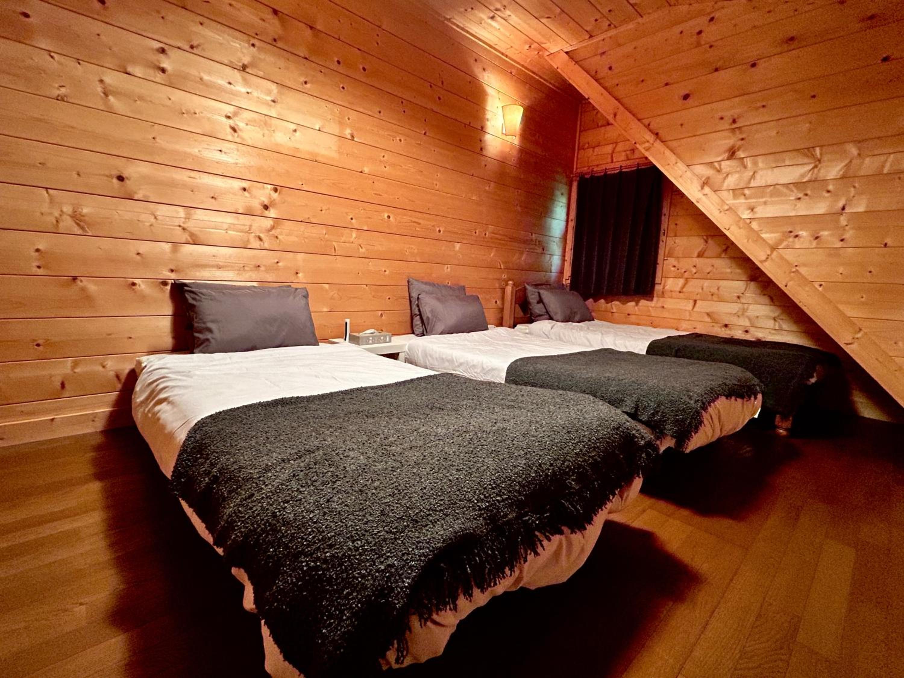 Two-Bedroom House photo 2