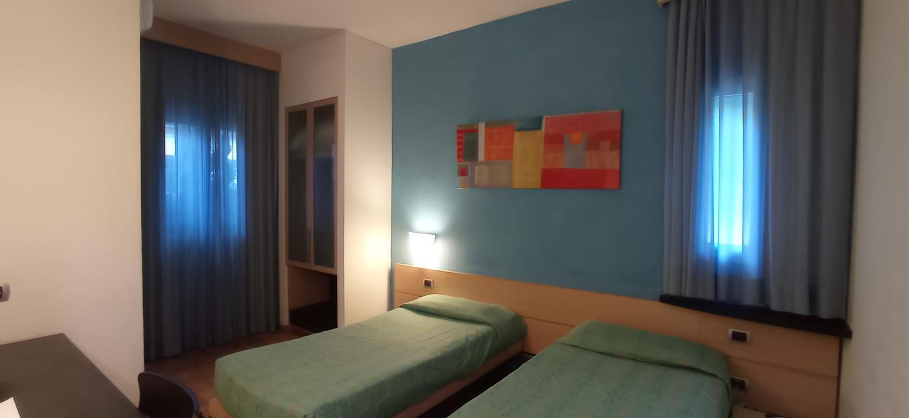 Economy Double Room photo 1