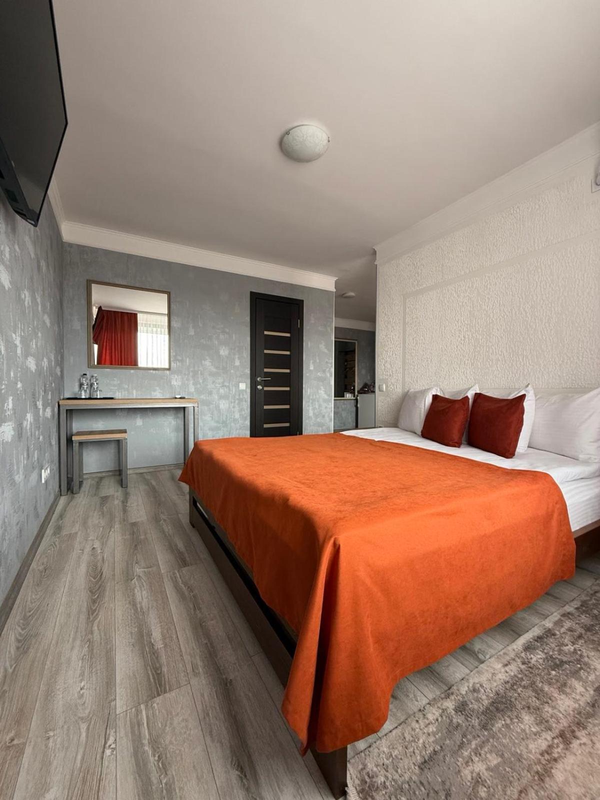 Standard Double Suite photo 2