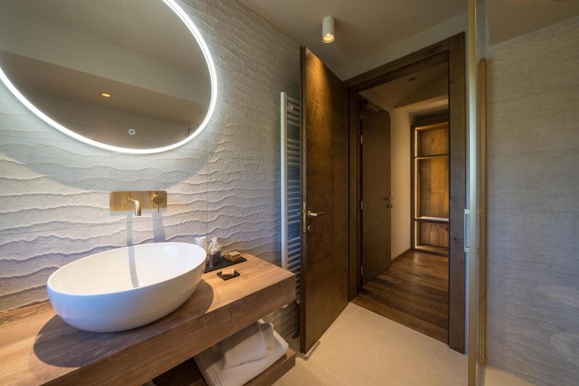 Suite with Sauna