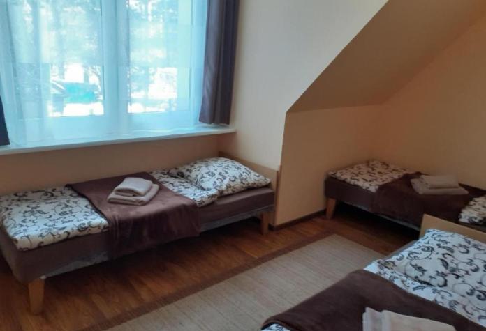 Six-Bedroom House photo 2