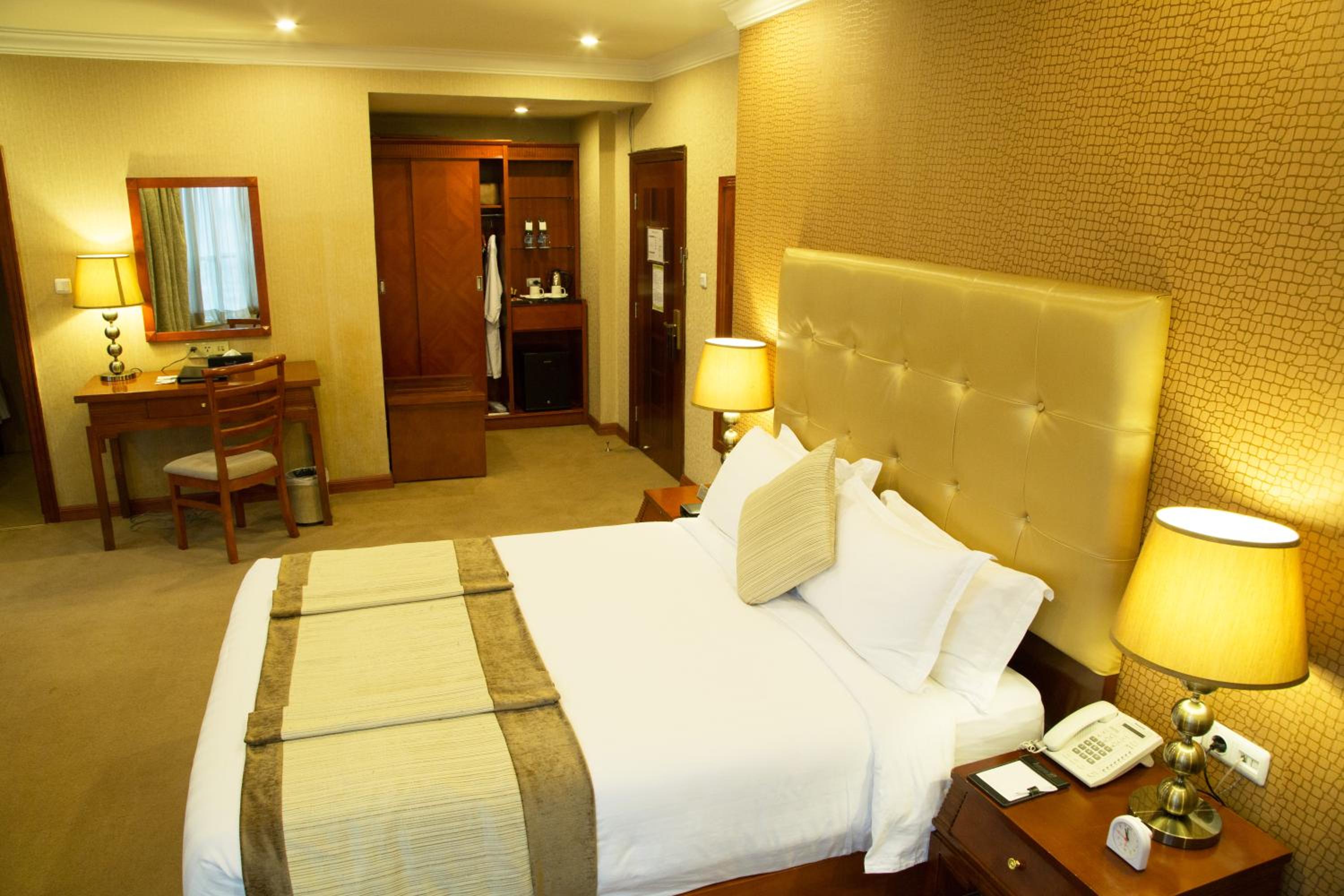 Junior Suite - Photo 1