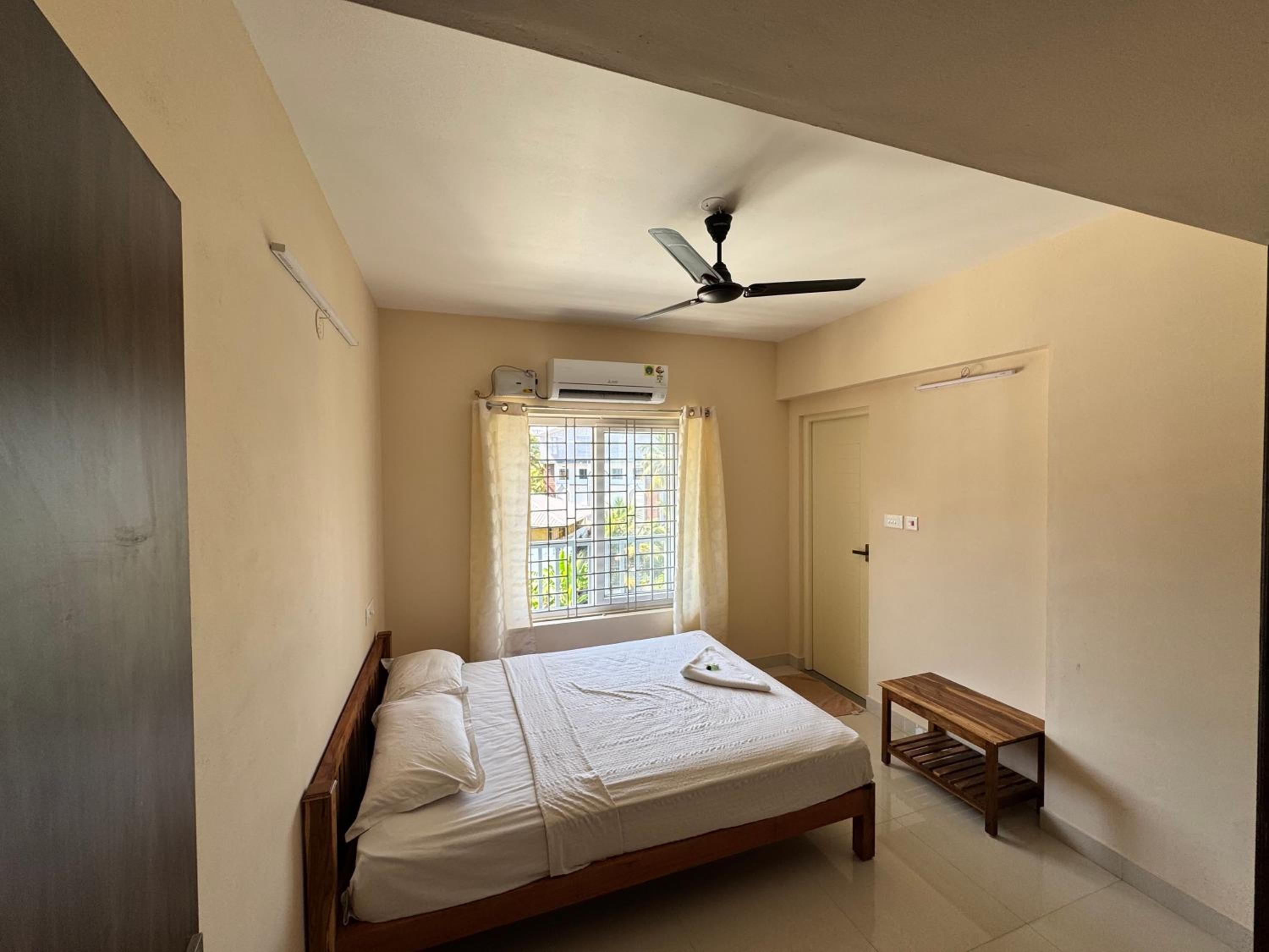 Two-Bedroom Standard Apartment - Photo 19