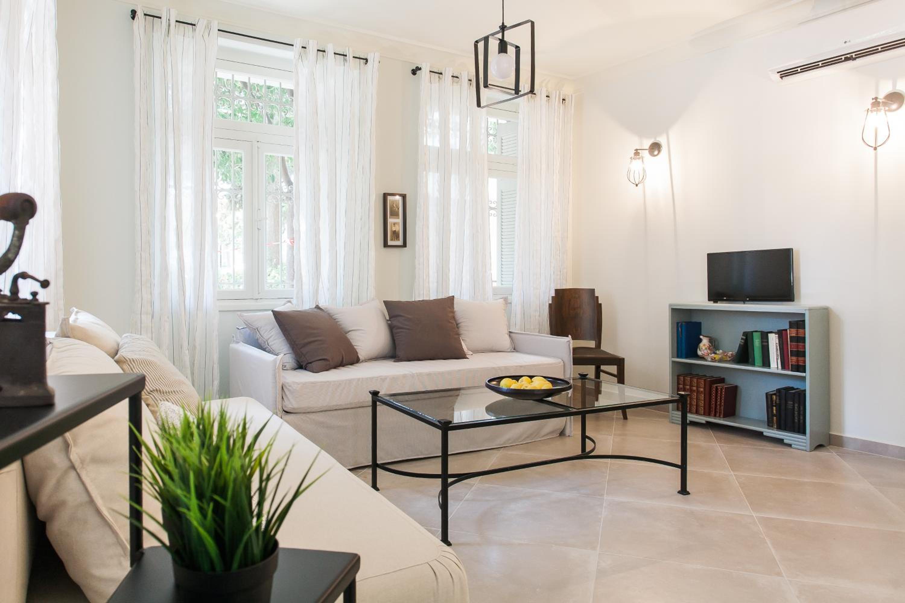 Two-Bedroom Apartment - Ground Floor 