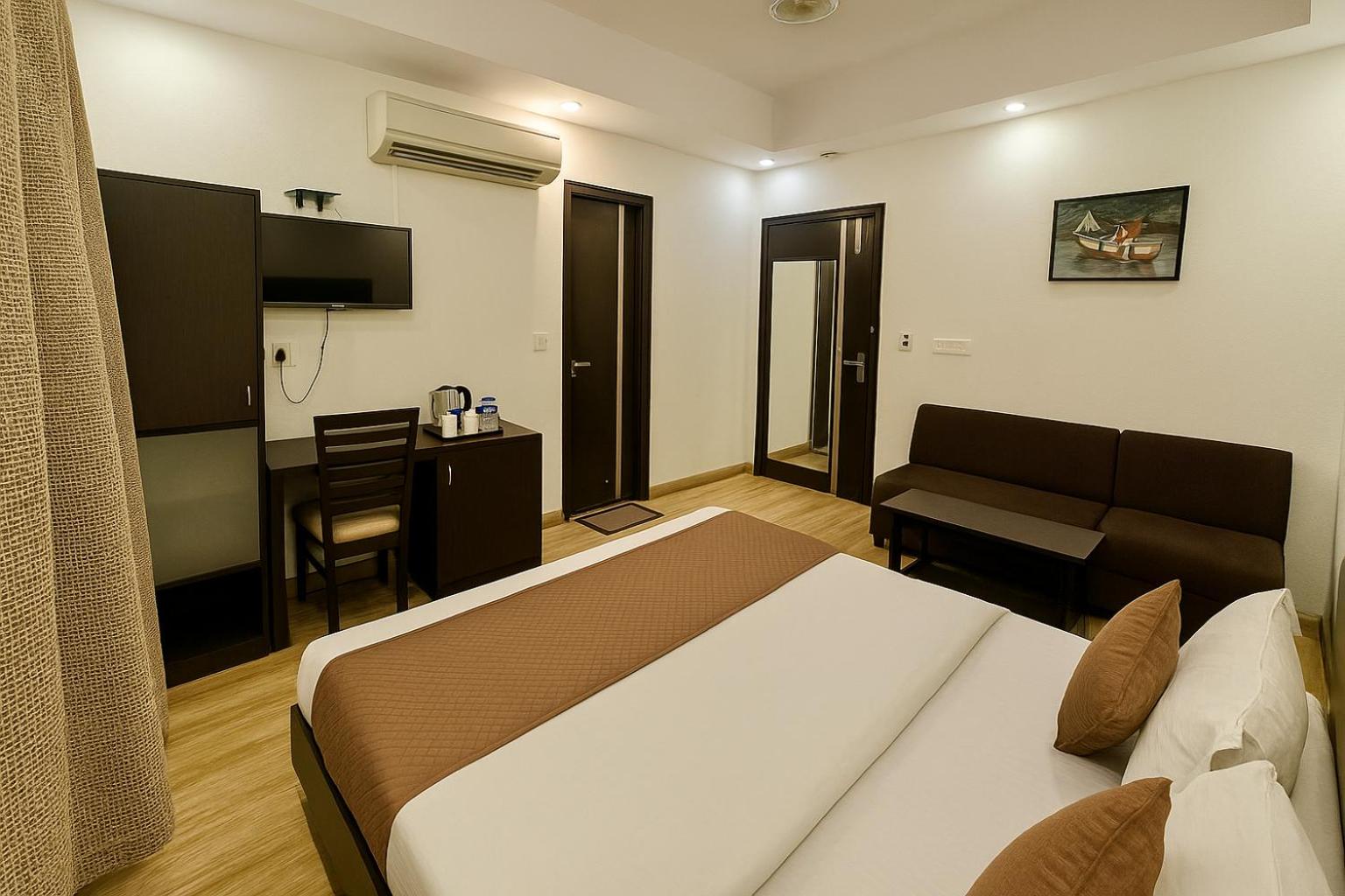 Deluxe Room - Photo 6