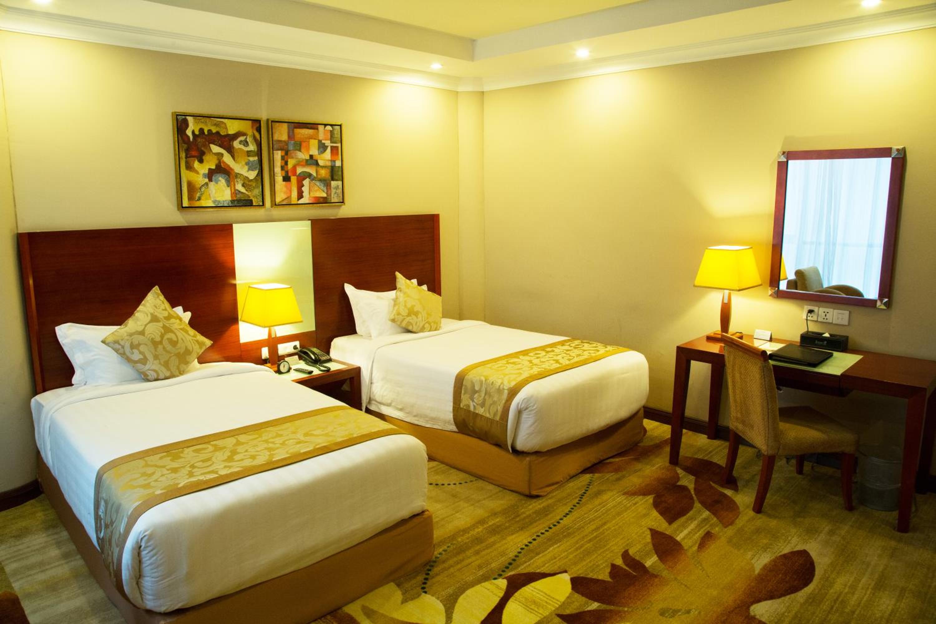 Twin Room - Photo 6