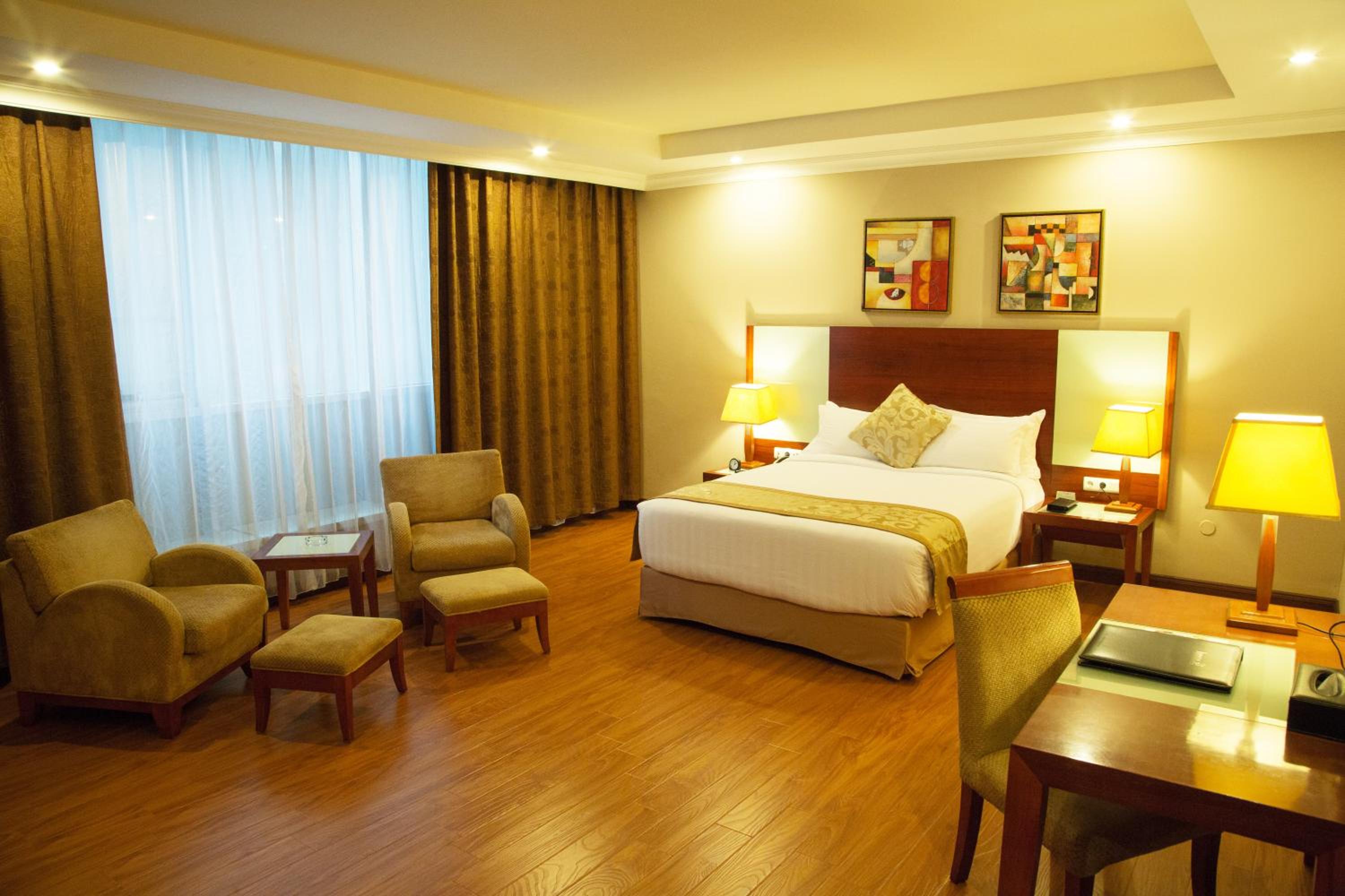 Deluxe Room - Photo 7