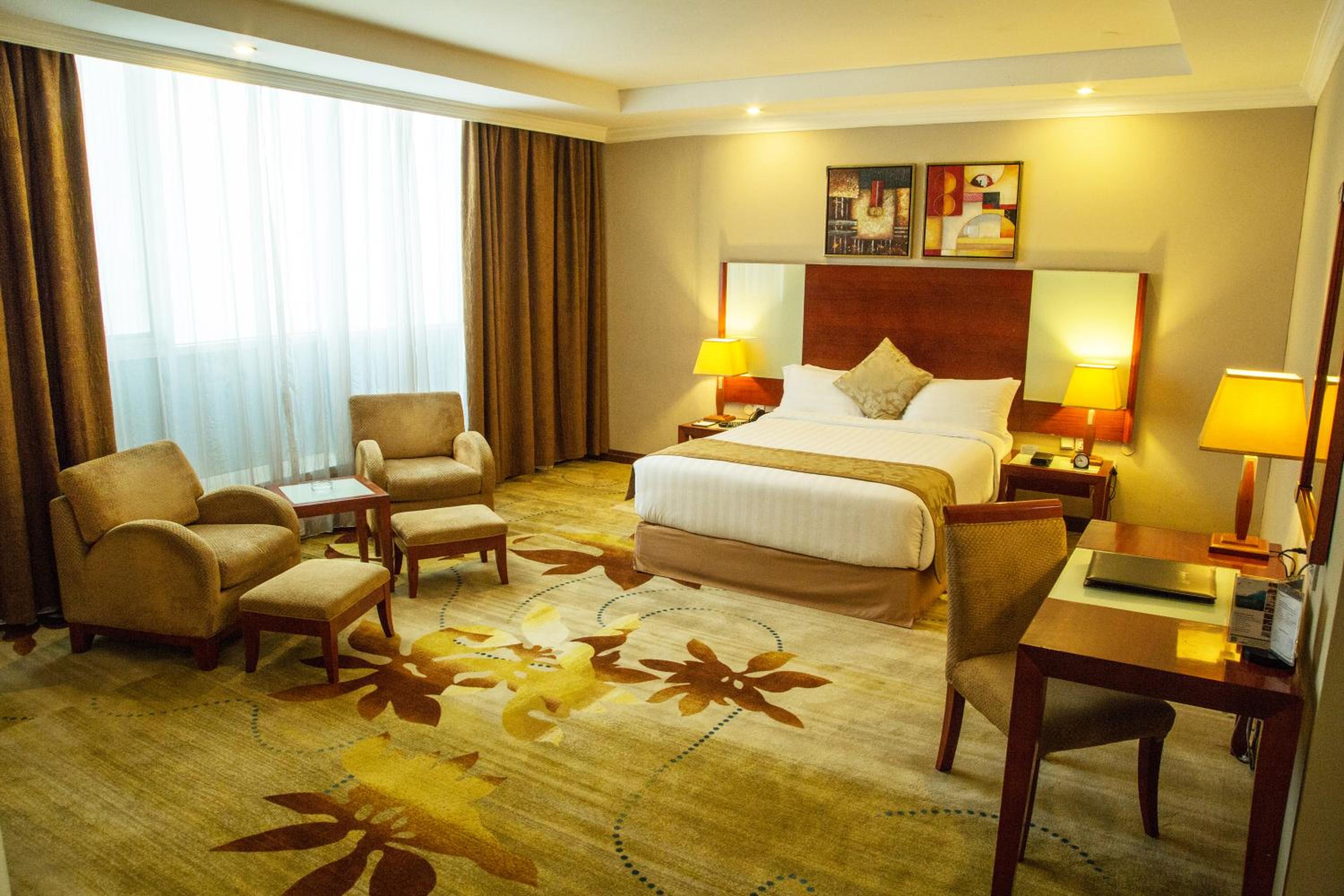 Deluxe Room - Photo 1