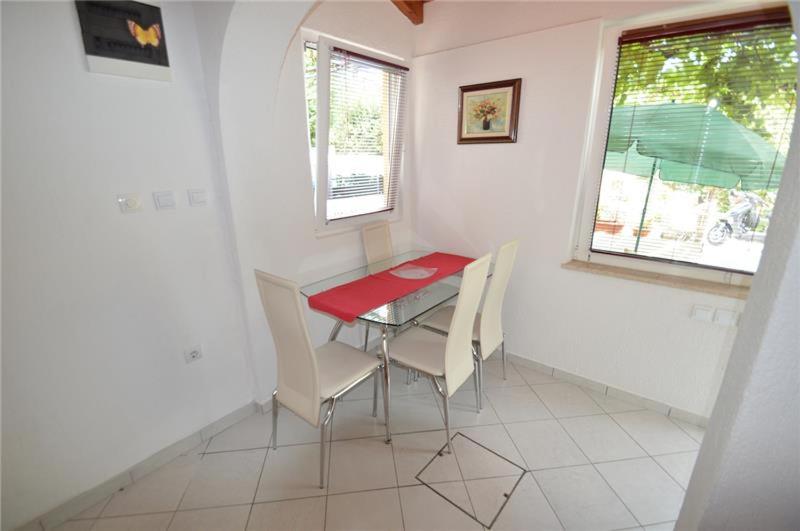 Apartment - Ground Floor photo 3