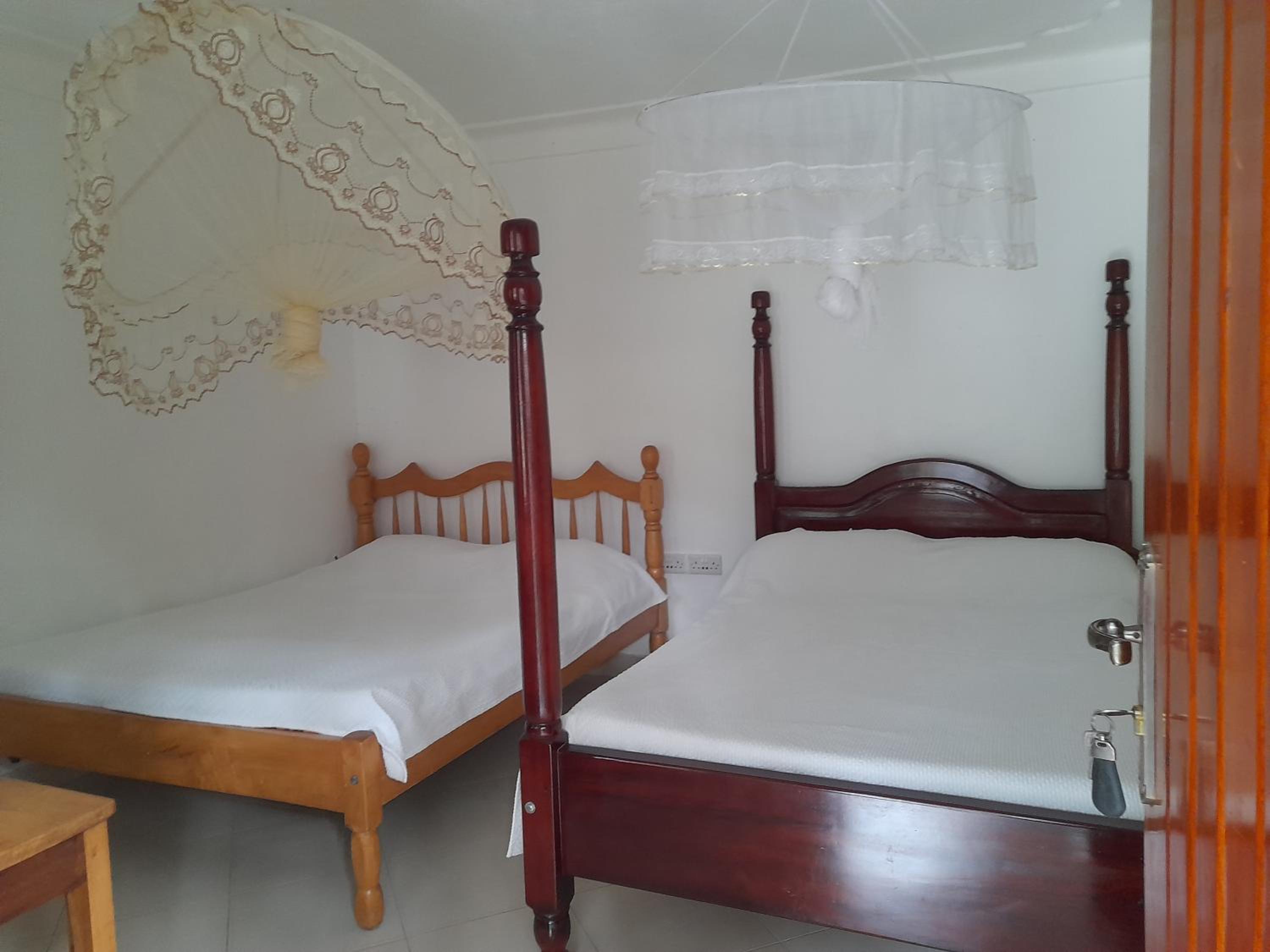 Deluxe Double Room with Balcony photo 2