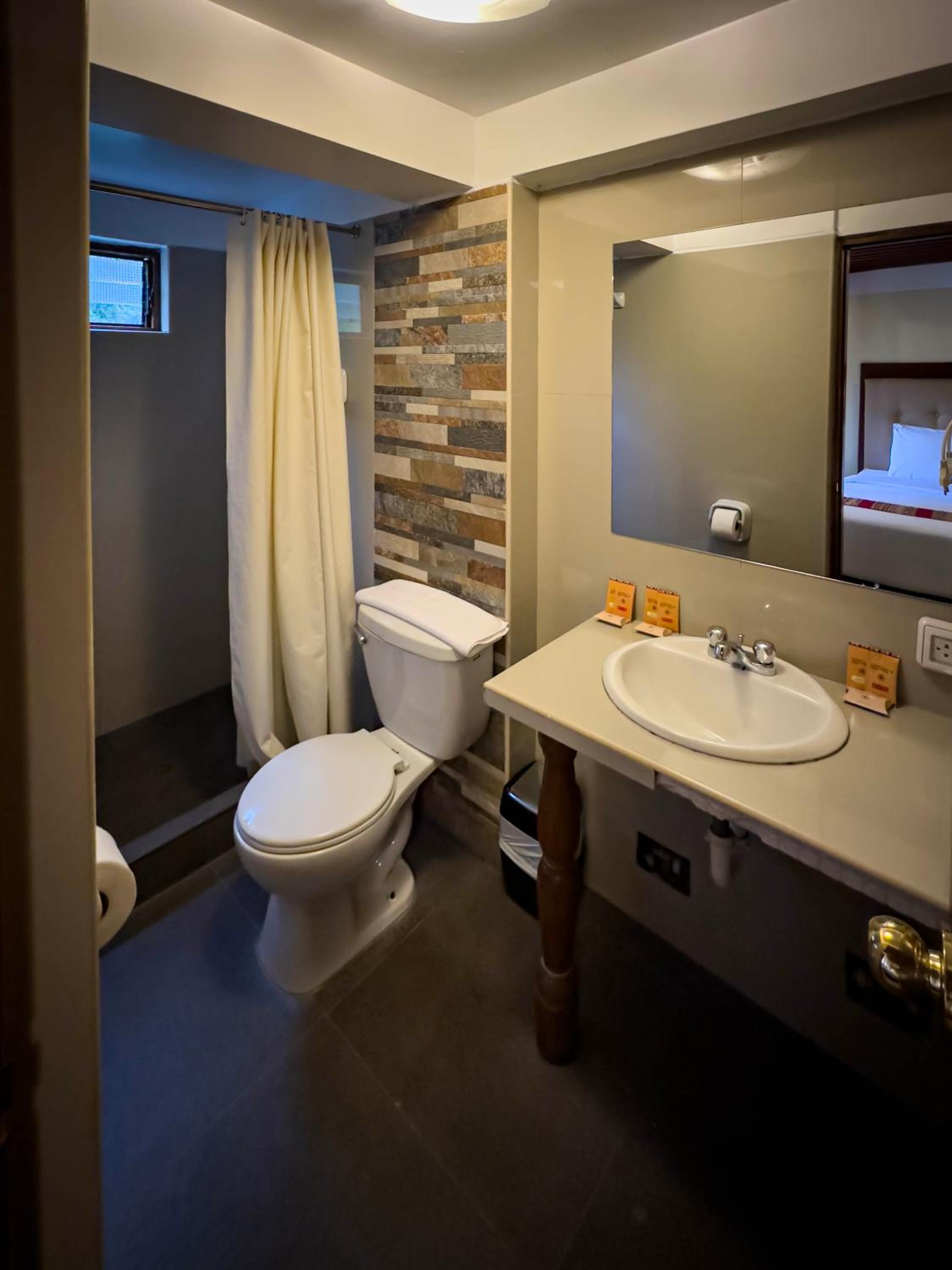 Quadruple Room with Balcony photo 1