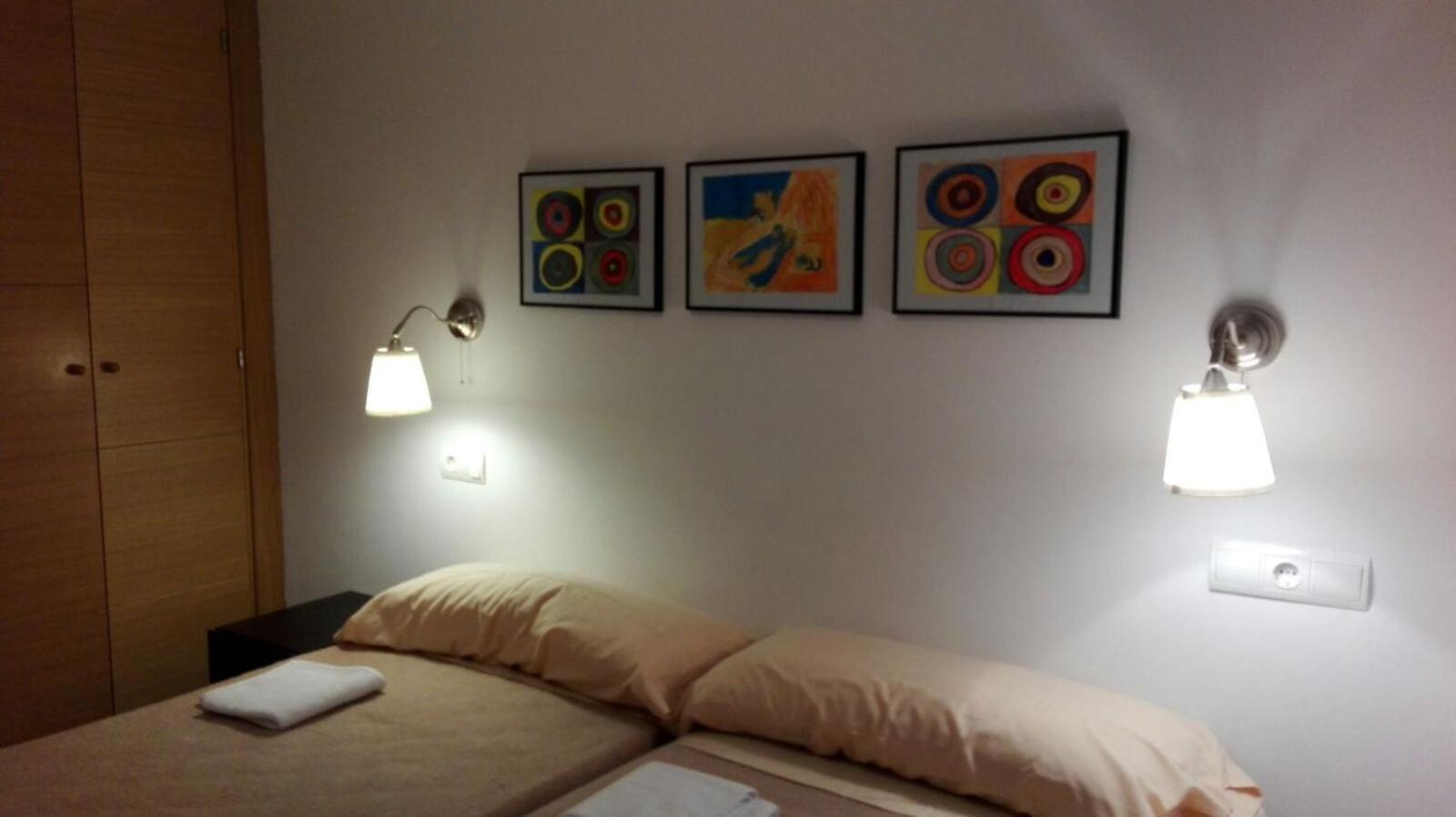 Apartment with Terrace - Photo 11