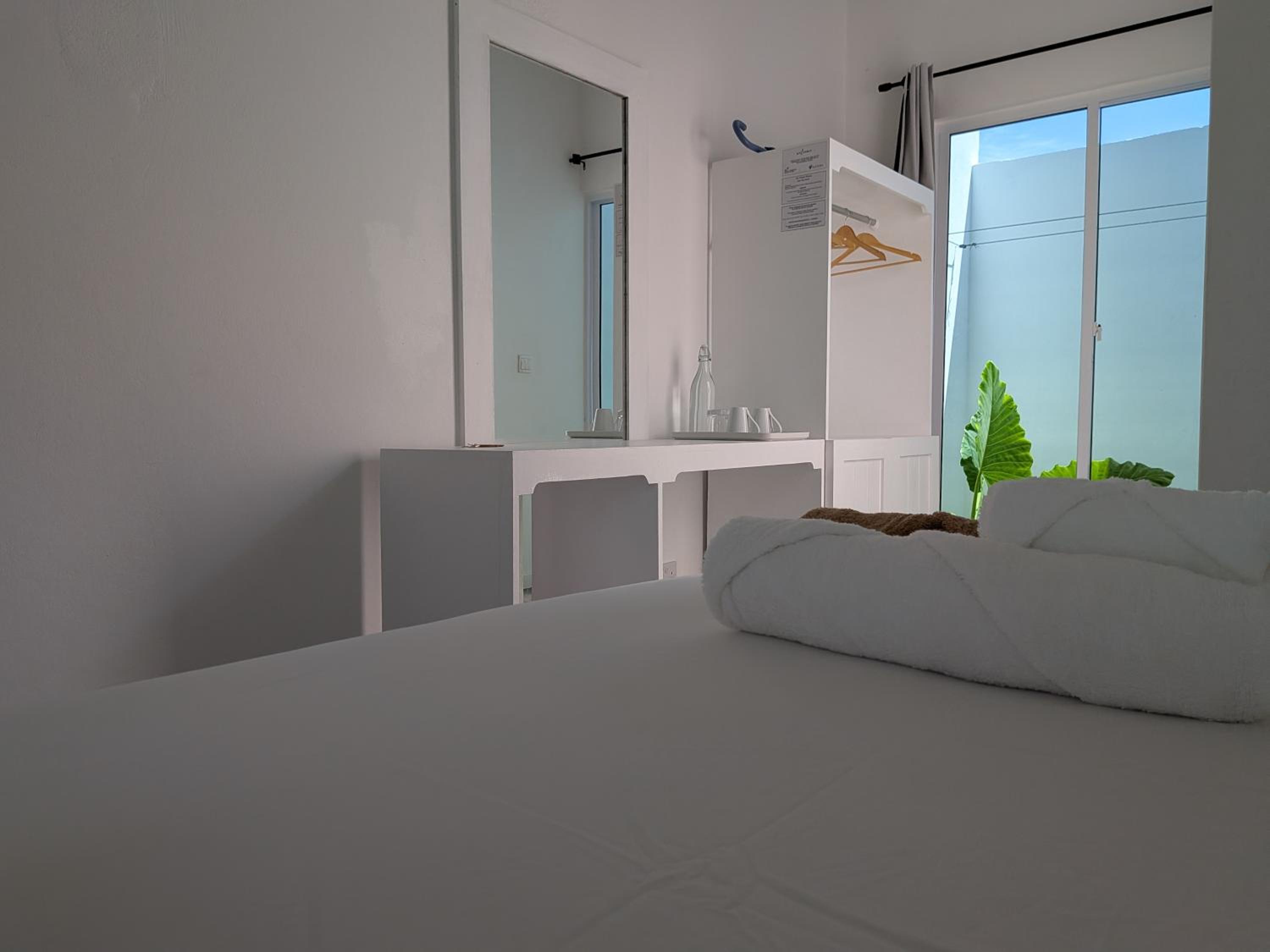 Economy Double Room photo 3