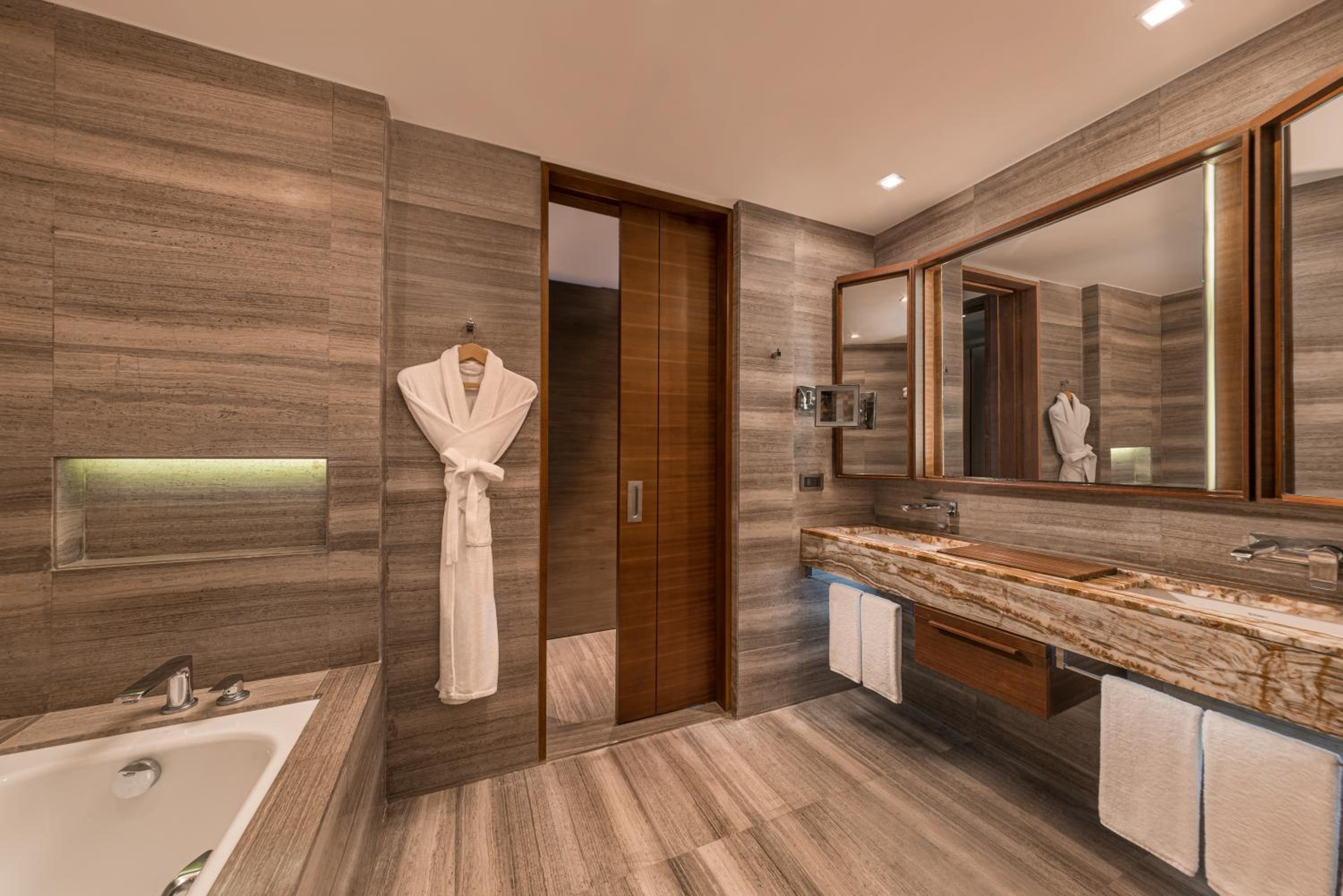 Superior Suite photo 3