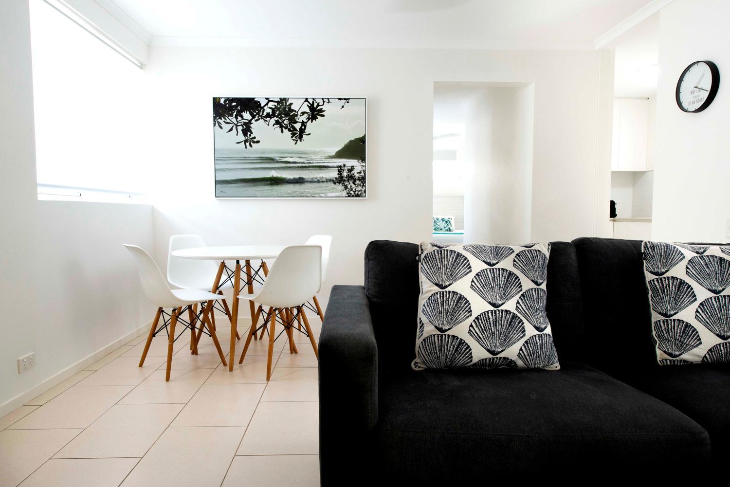 One-Bedroom Apartment with Park View