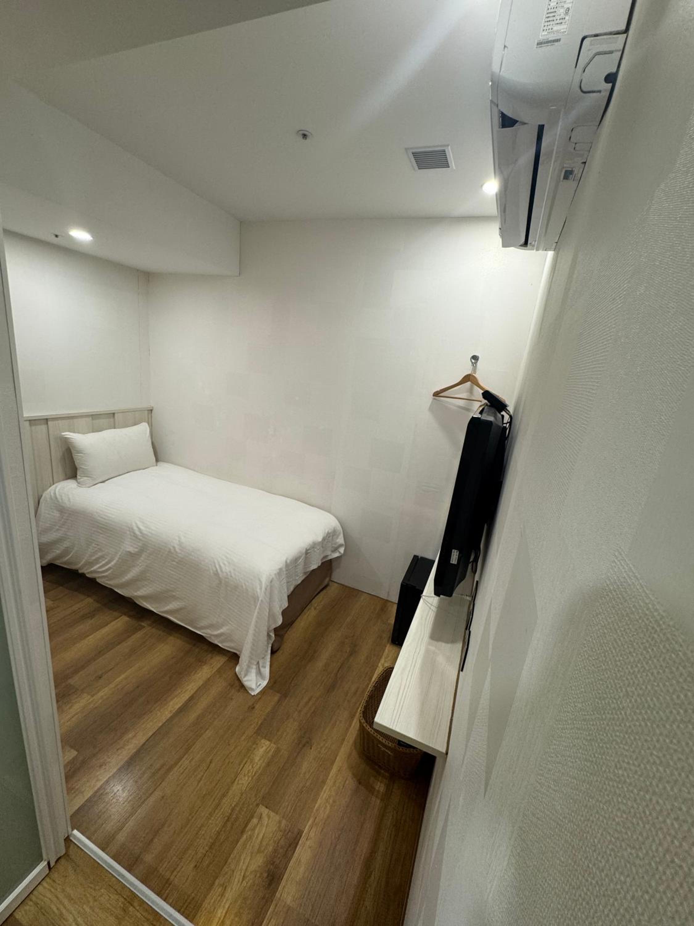 Single Room photo 1