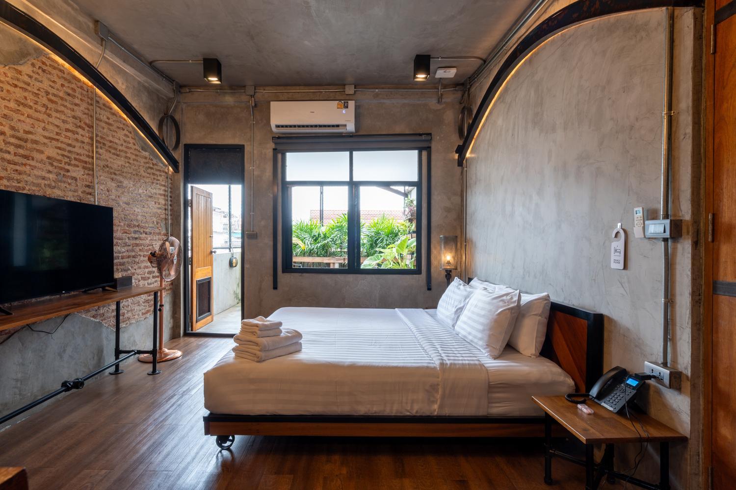 Executive Suite with Private Terrace photo 3