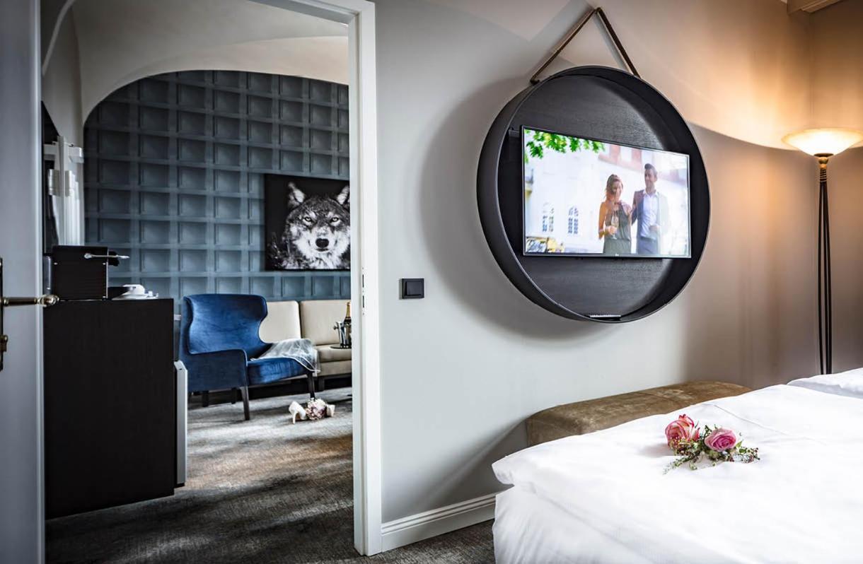 Suite with Garden View photo