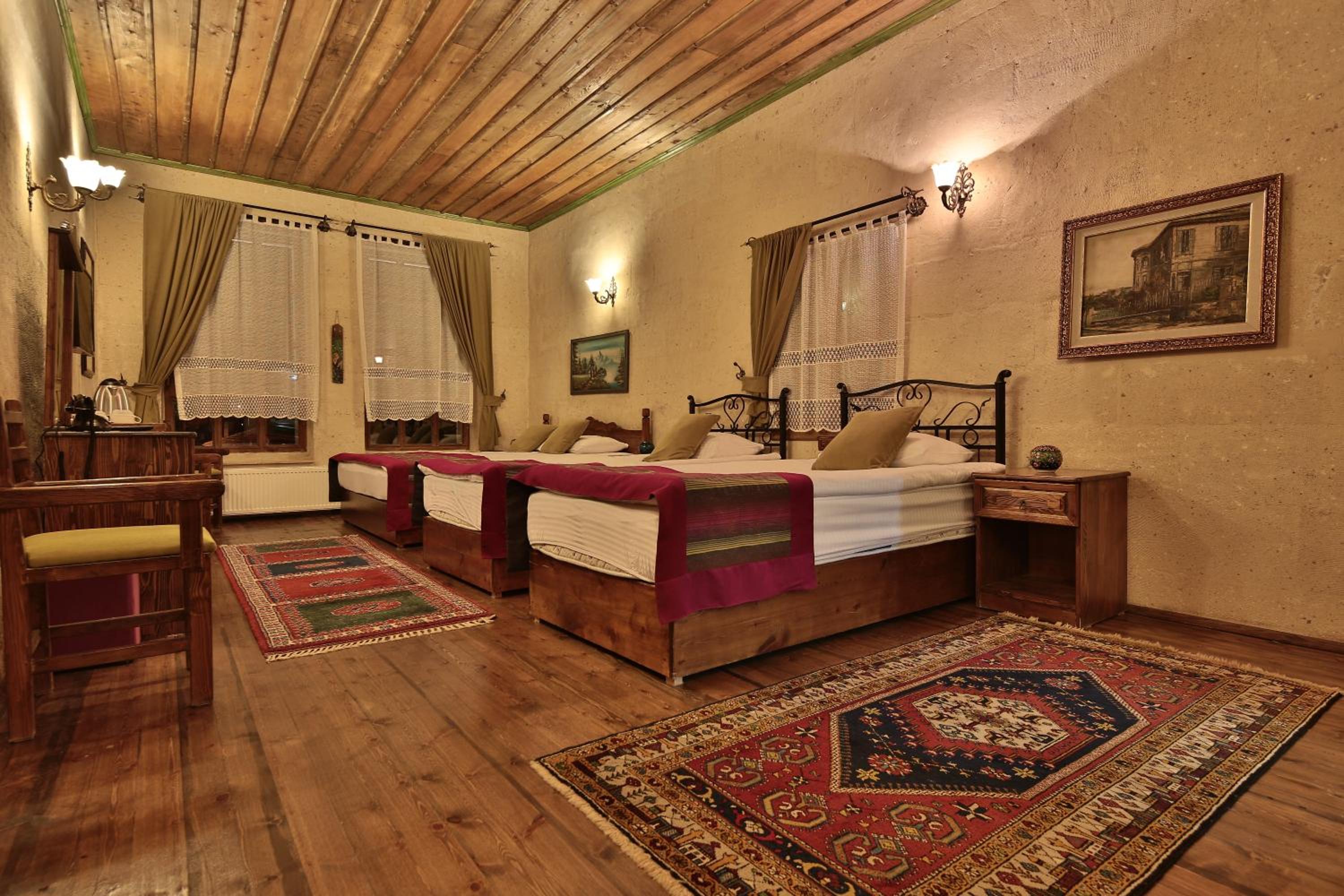 Family Room - Photo 1