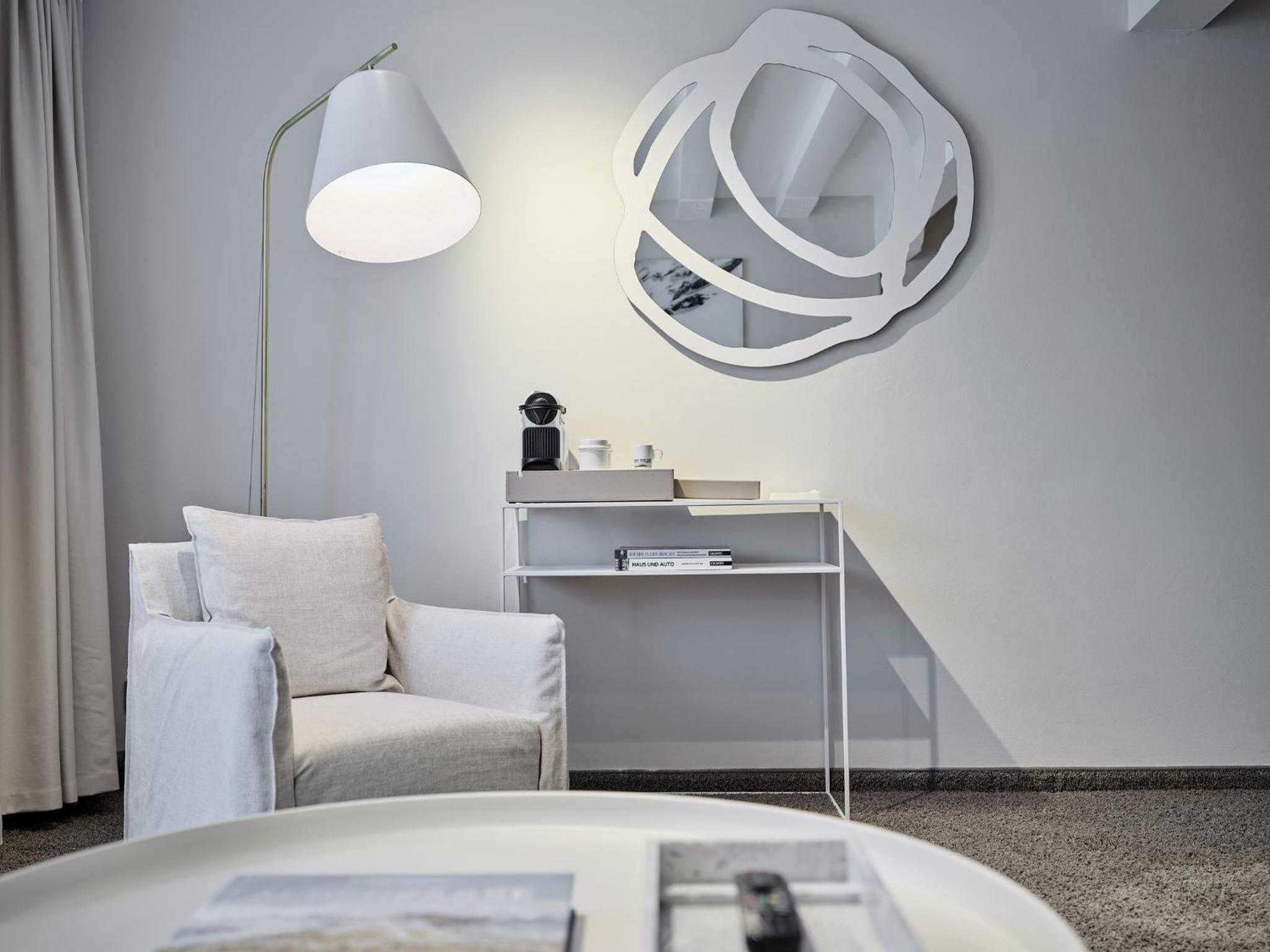 Junior Suite with Balcony photo 2
