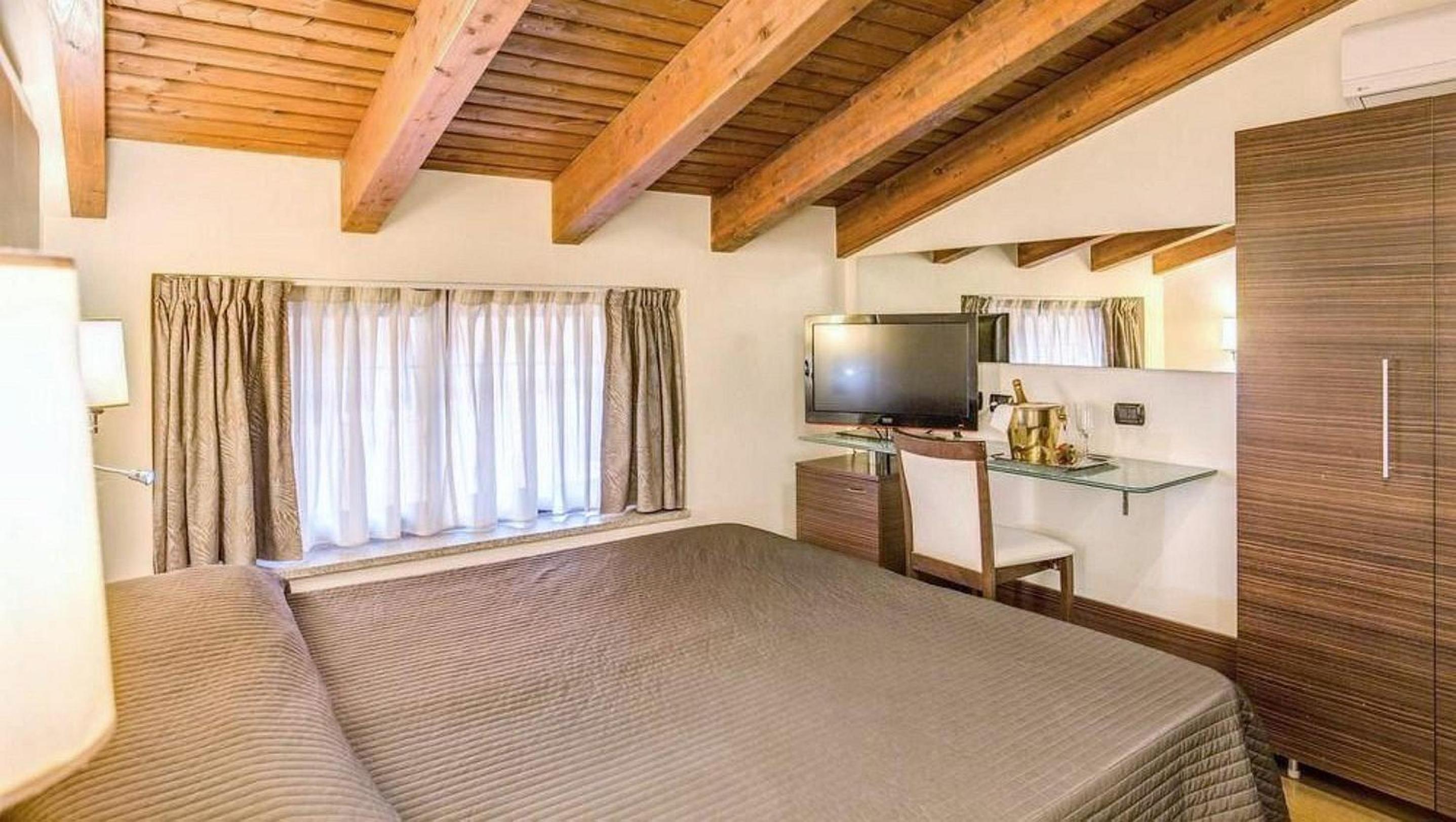 Budget Double Room photo 1