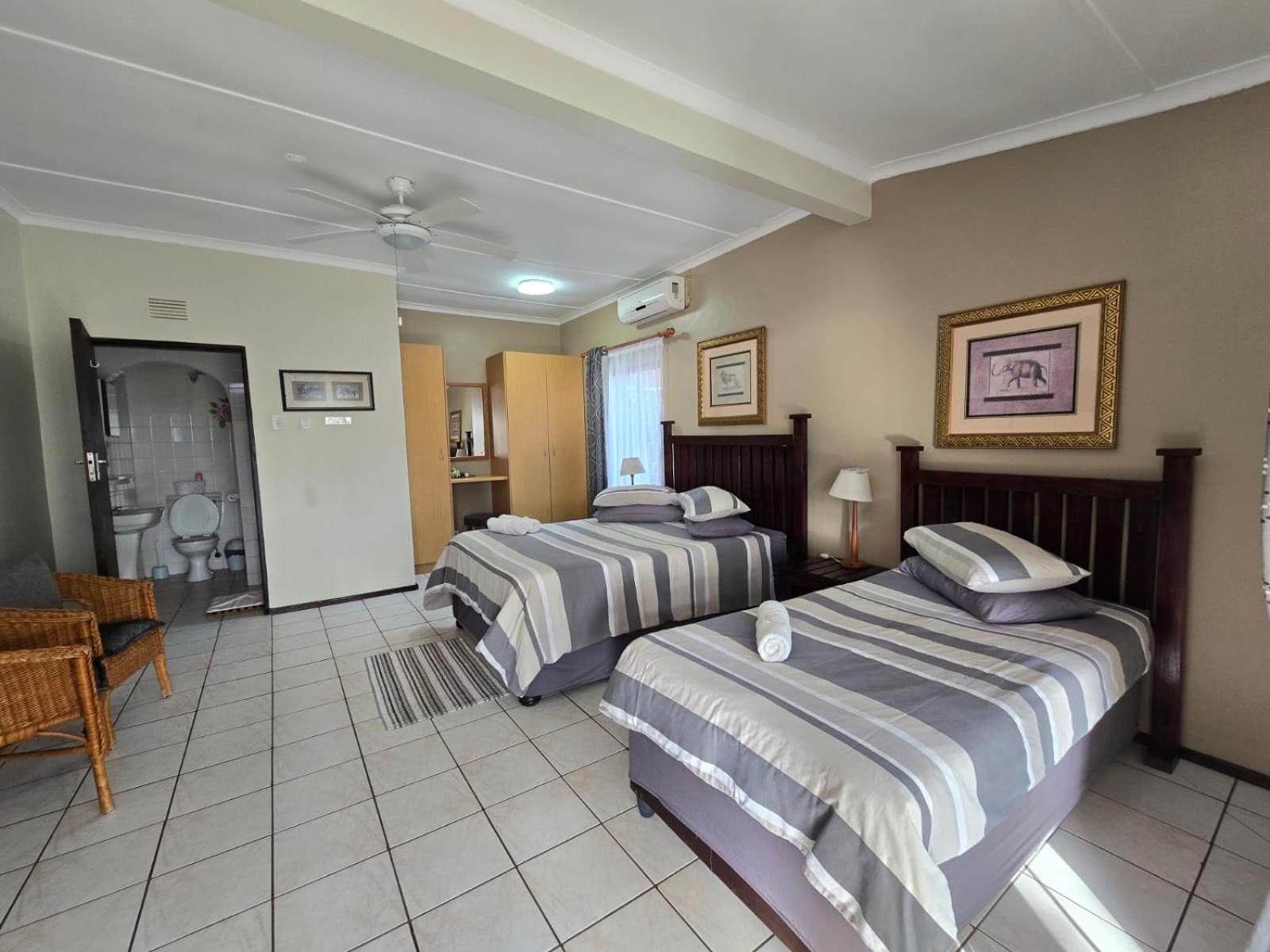 Family Room with Sea View photo 2